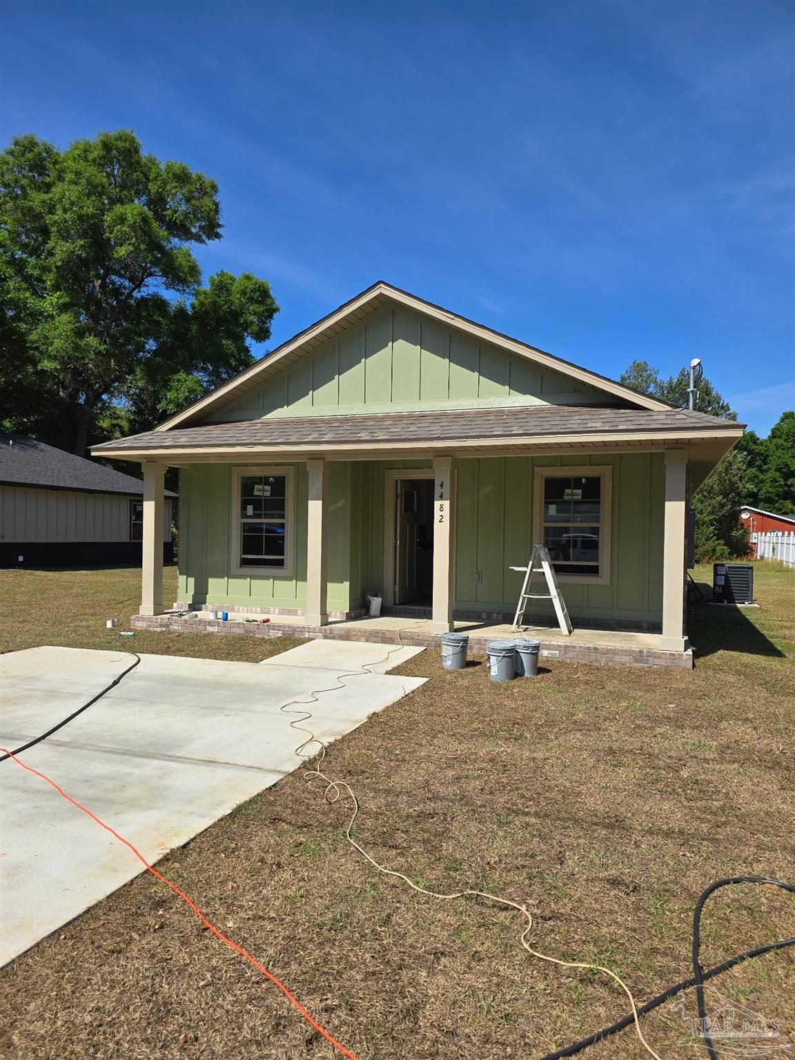 4482 Oak Ln