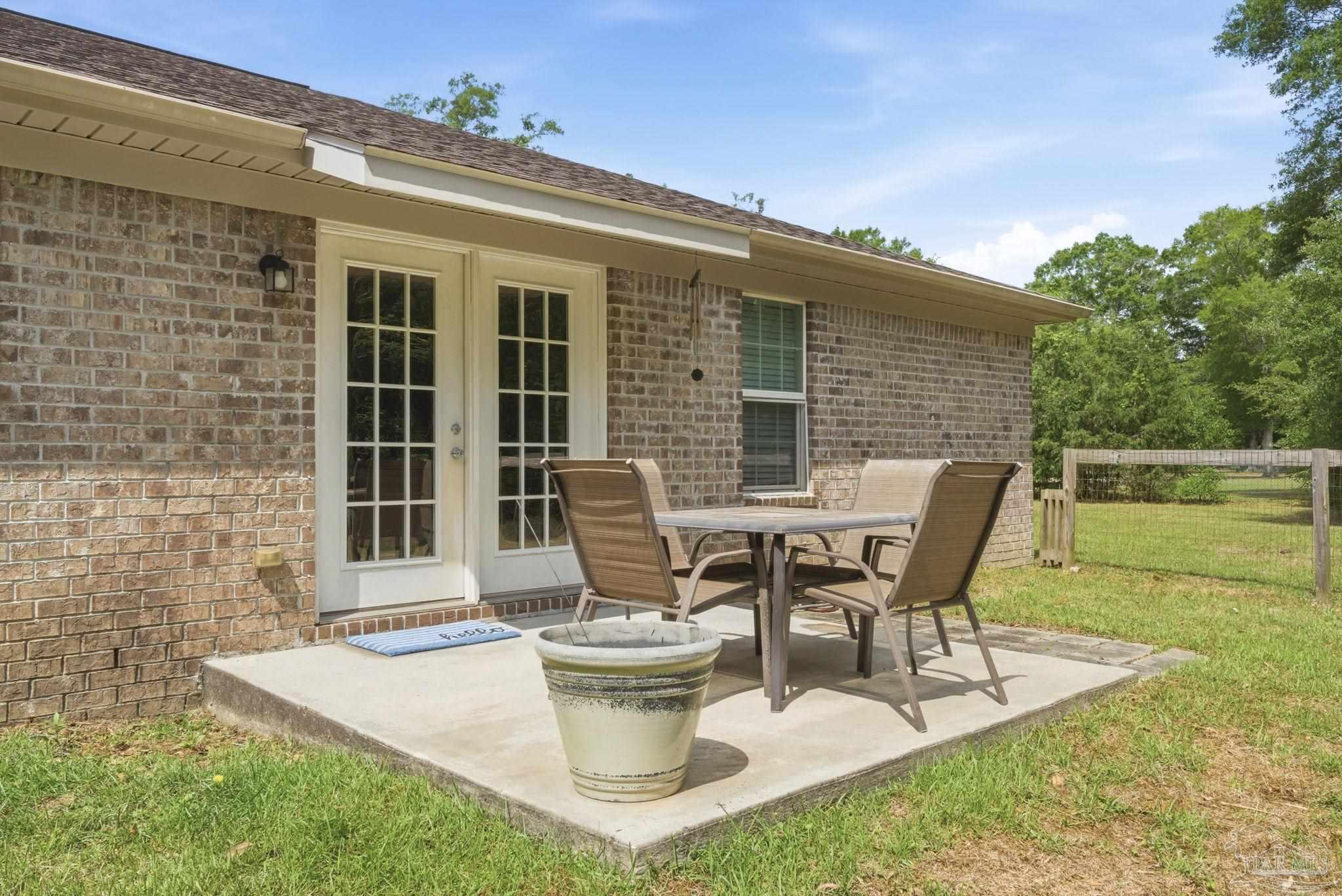 3082 Woodbury Cir