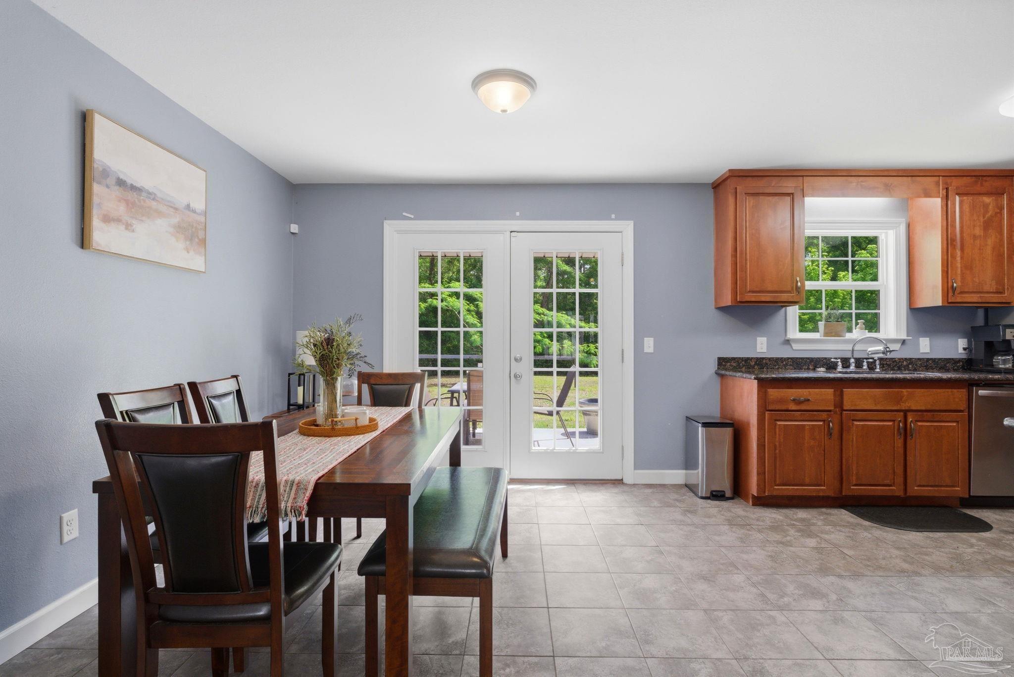 3082 Woodbury Cir