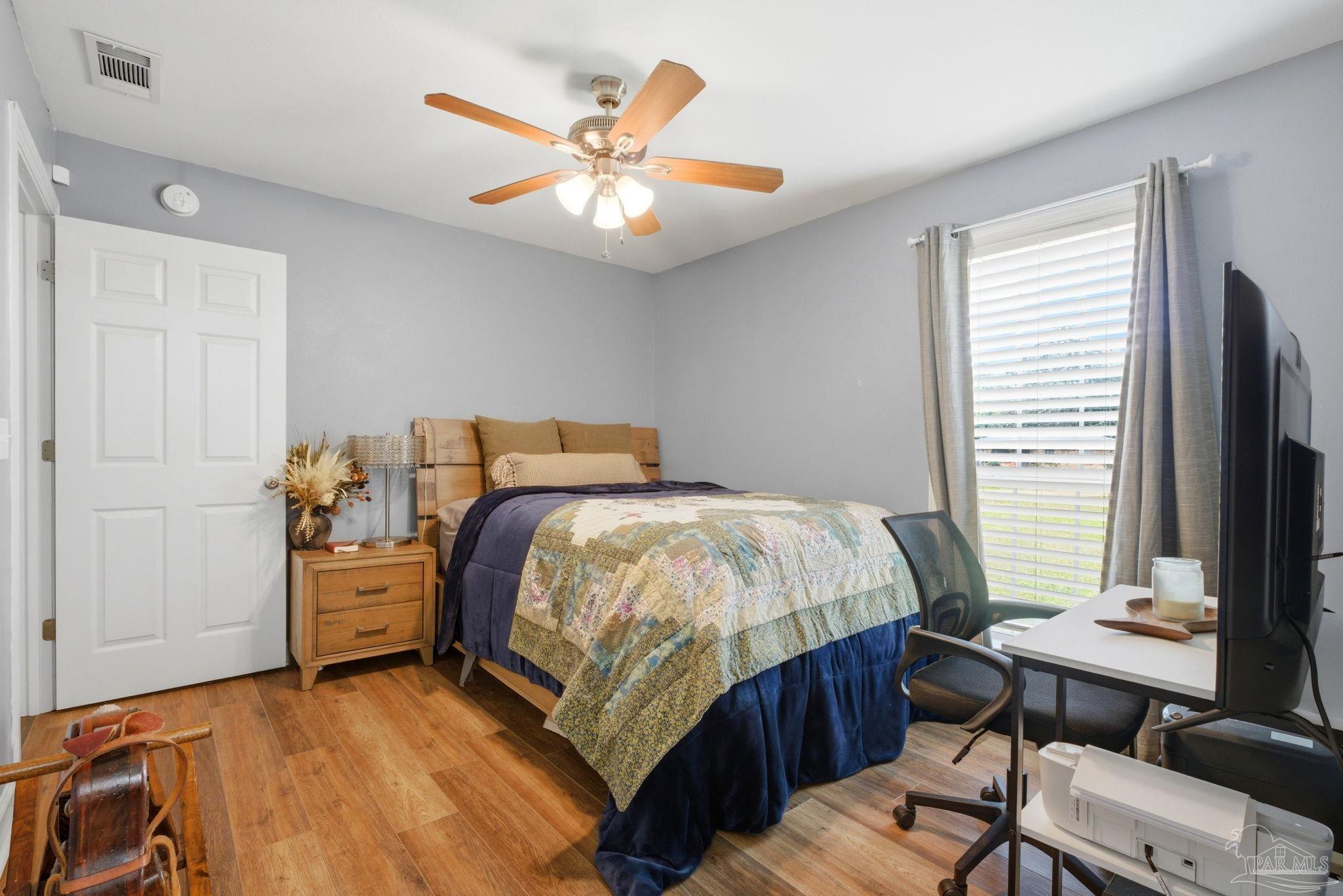 3082 Woodbury Cir