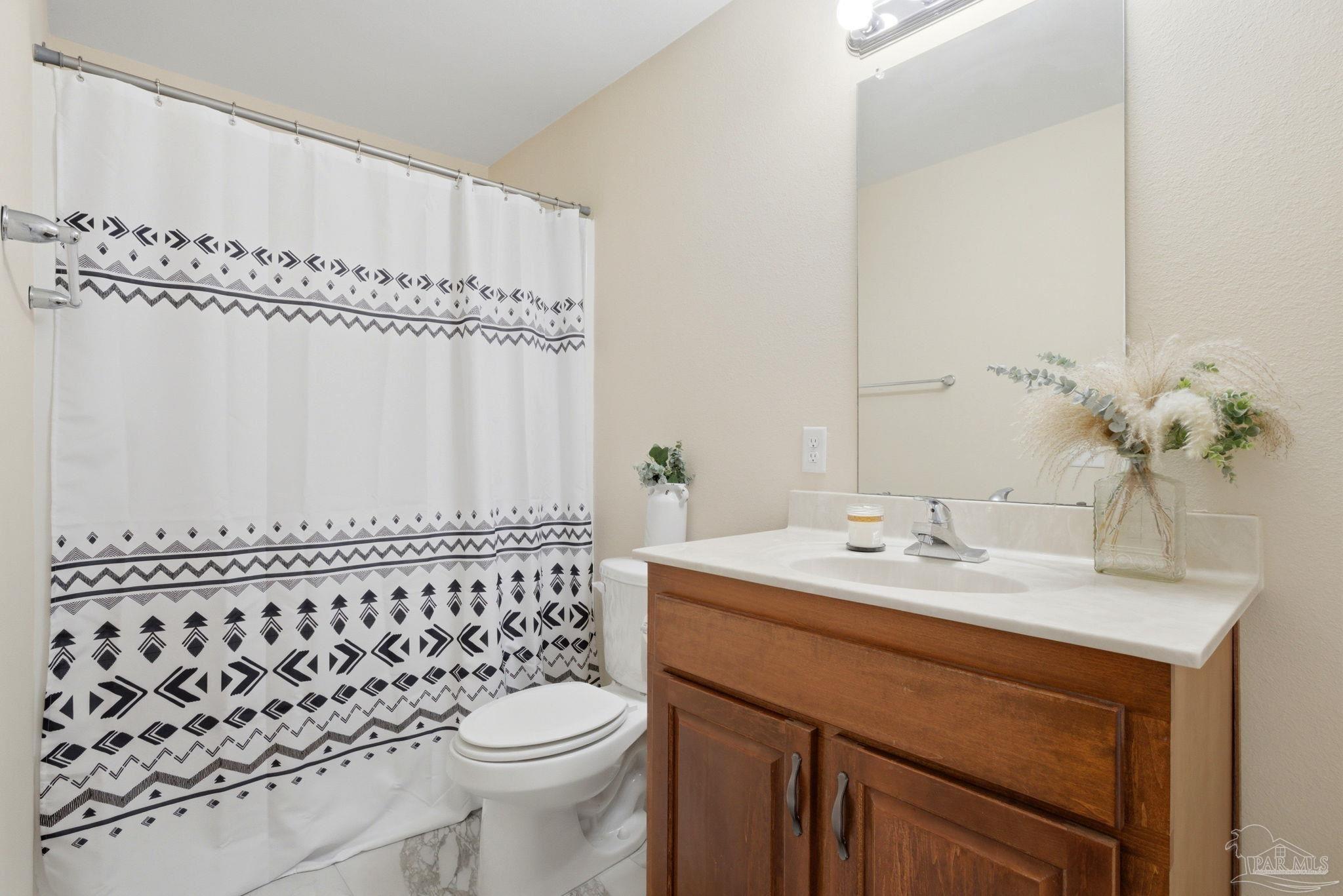 3082 Woodbury Cir