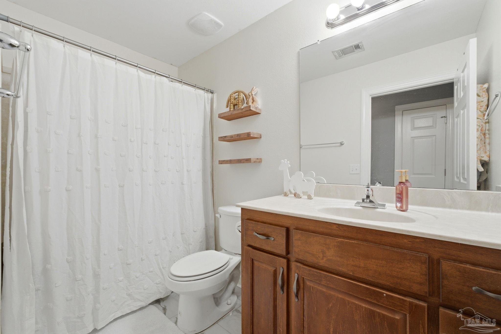 3082 Woodbury Cir