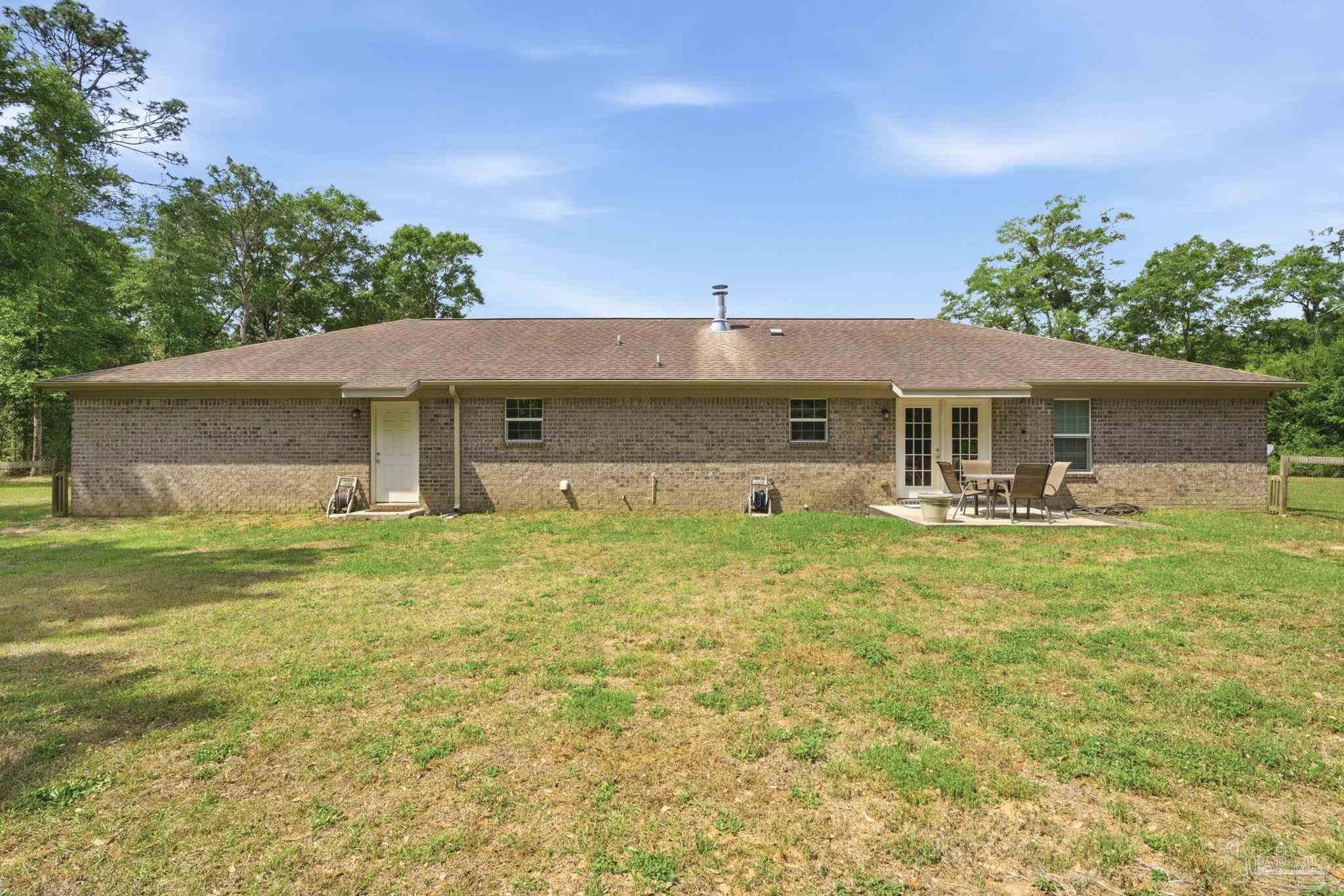 3082 Woodbury Cir