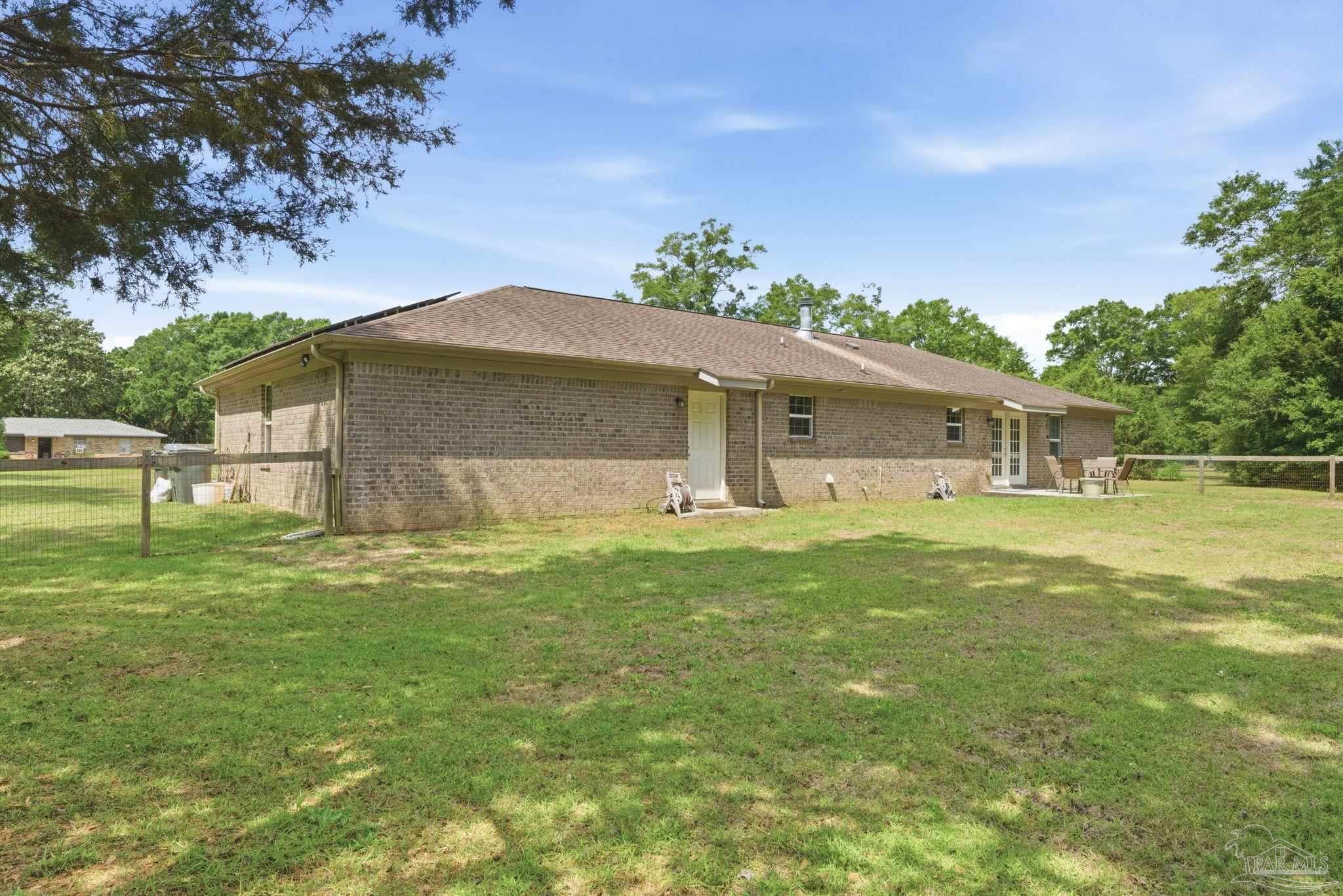 3082 Woodbury Cir