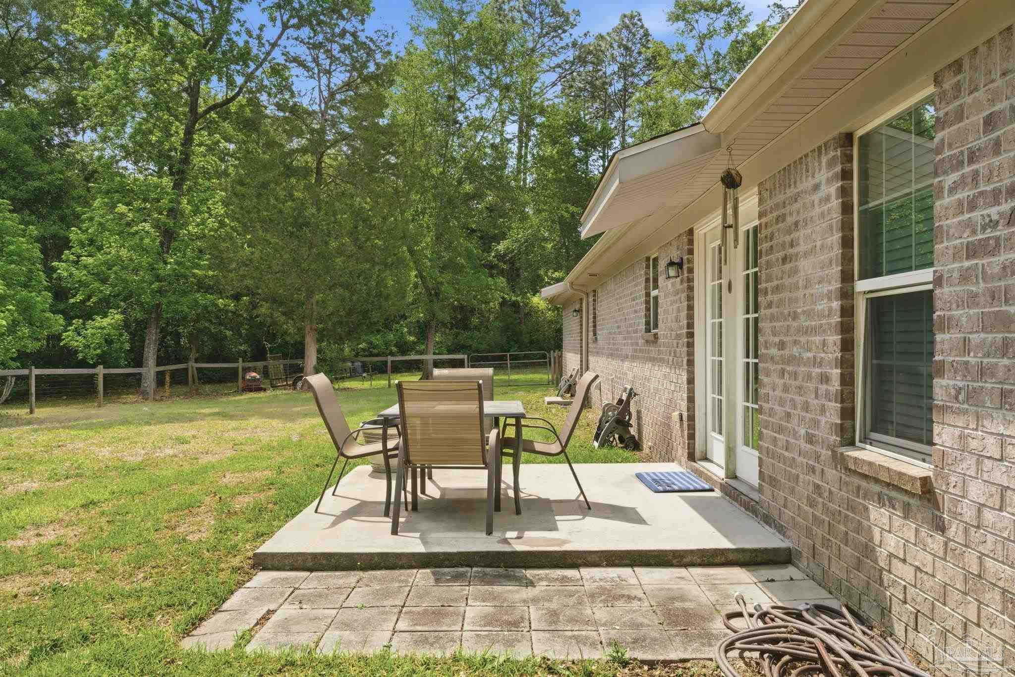 3082 Woodbury Cir