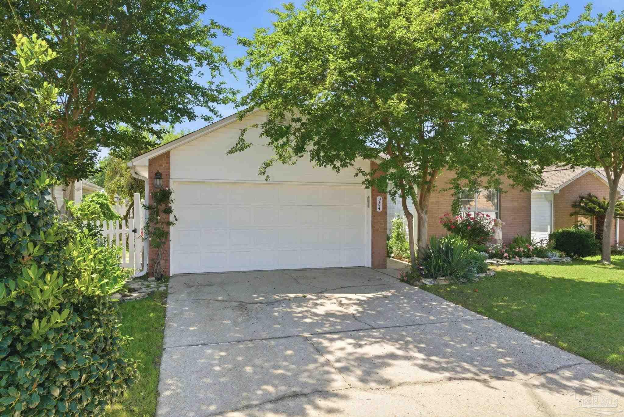 984 Southern Oaks Ct.