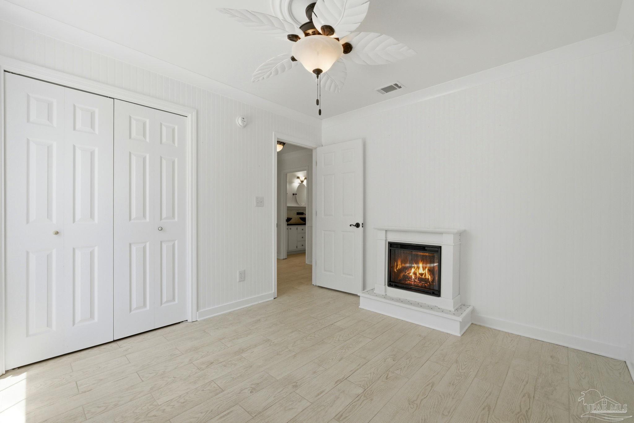 984 Southern Oaks Ct.