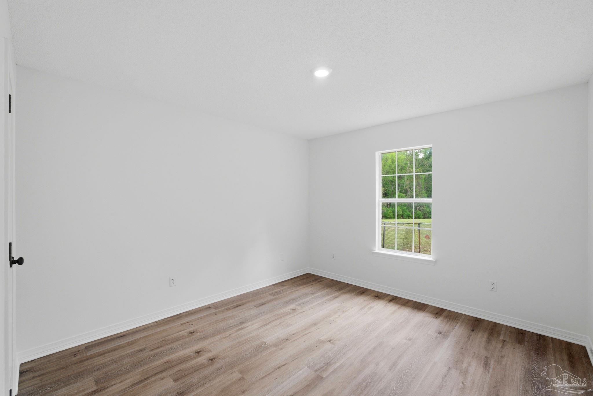 711 Nancy Ln