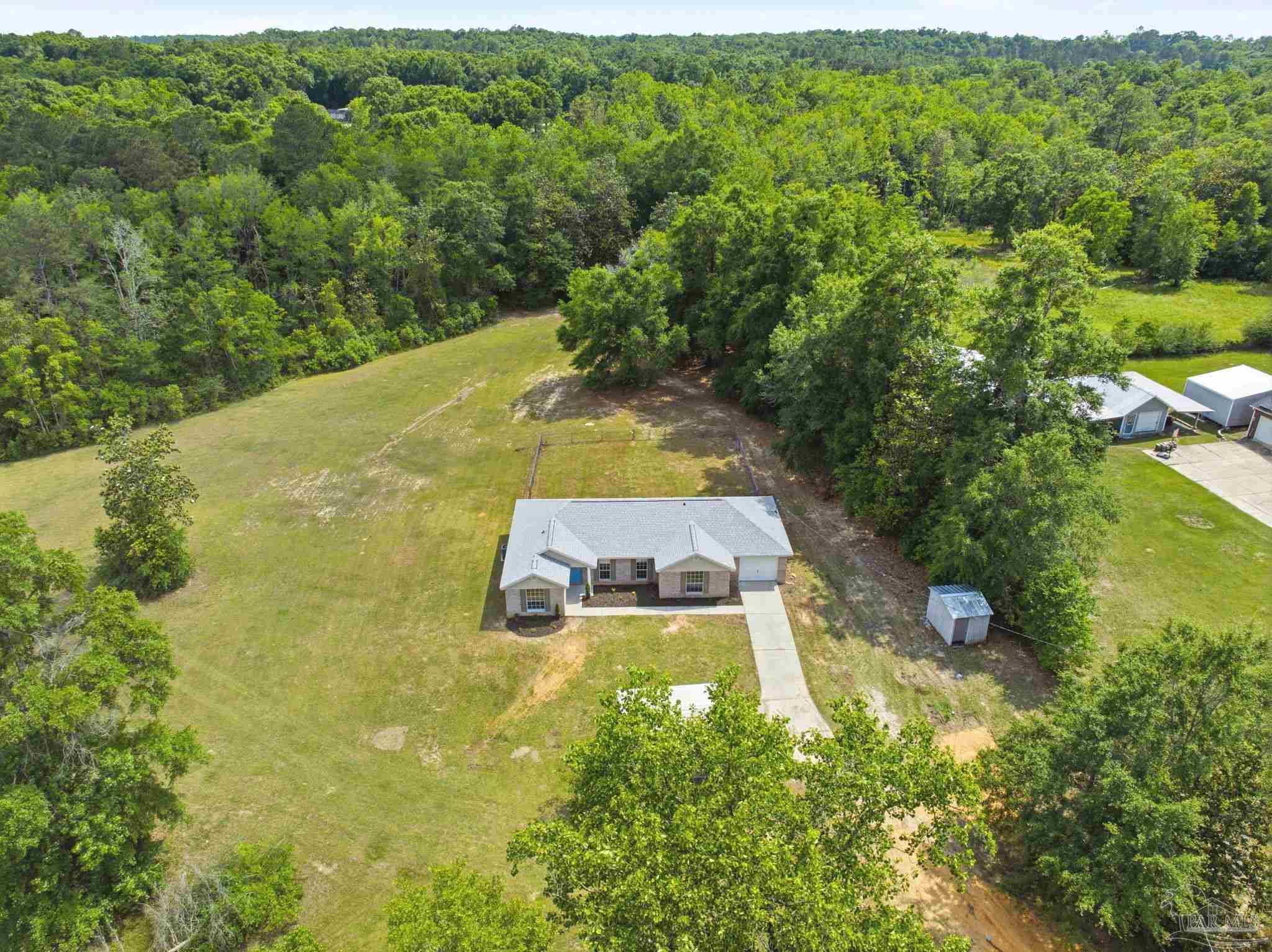 711 Nancy Ln