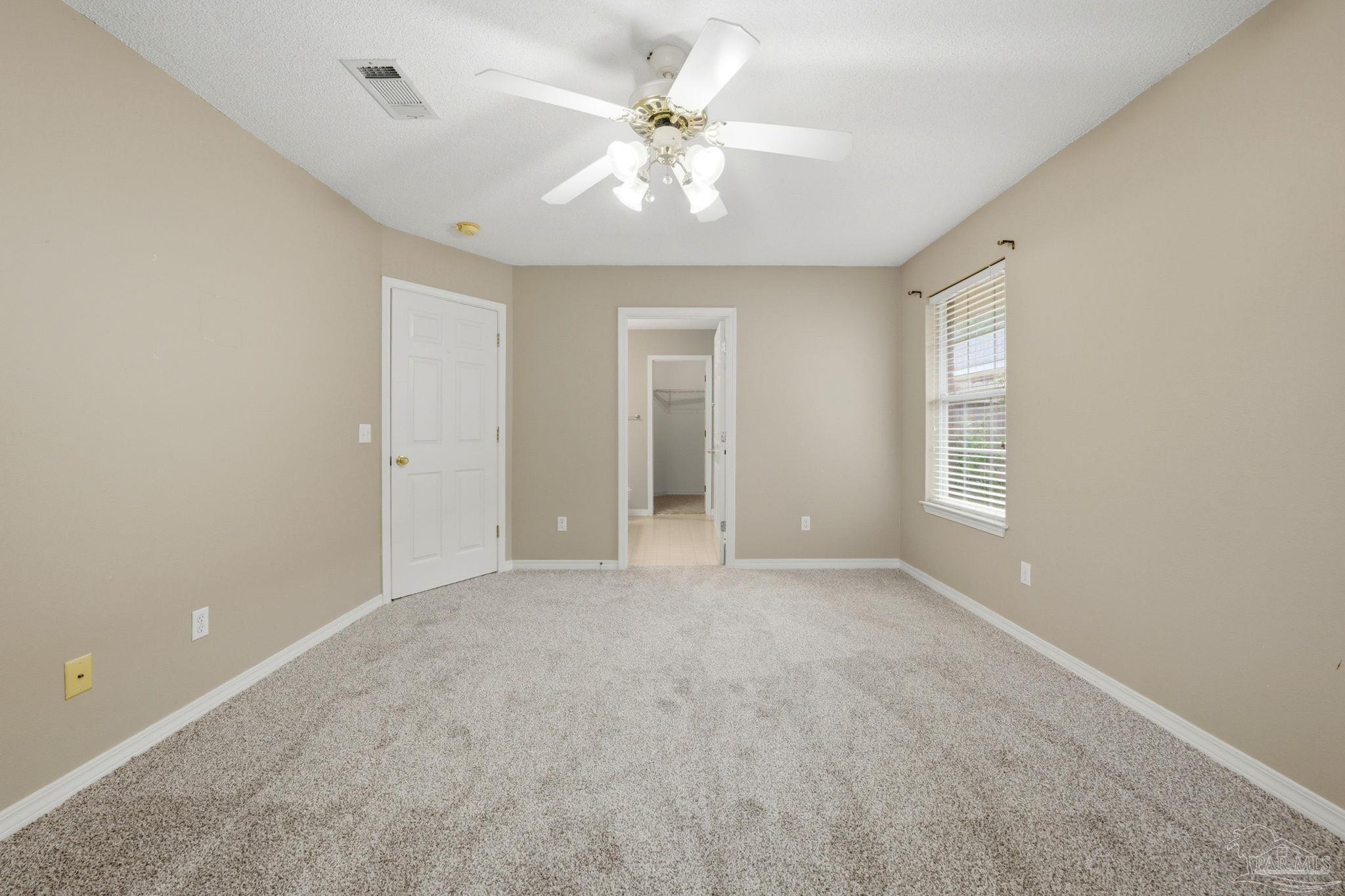 2528 Eclipse Ln