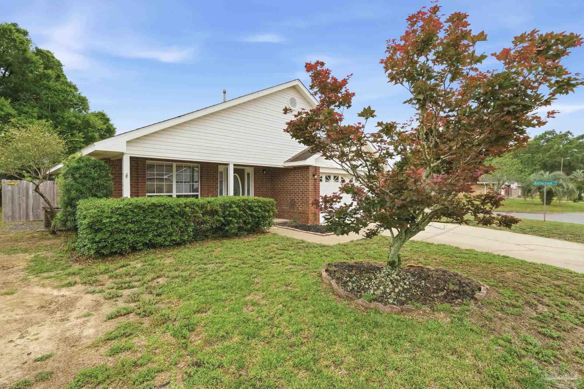 2528 Eclipse Ln