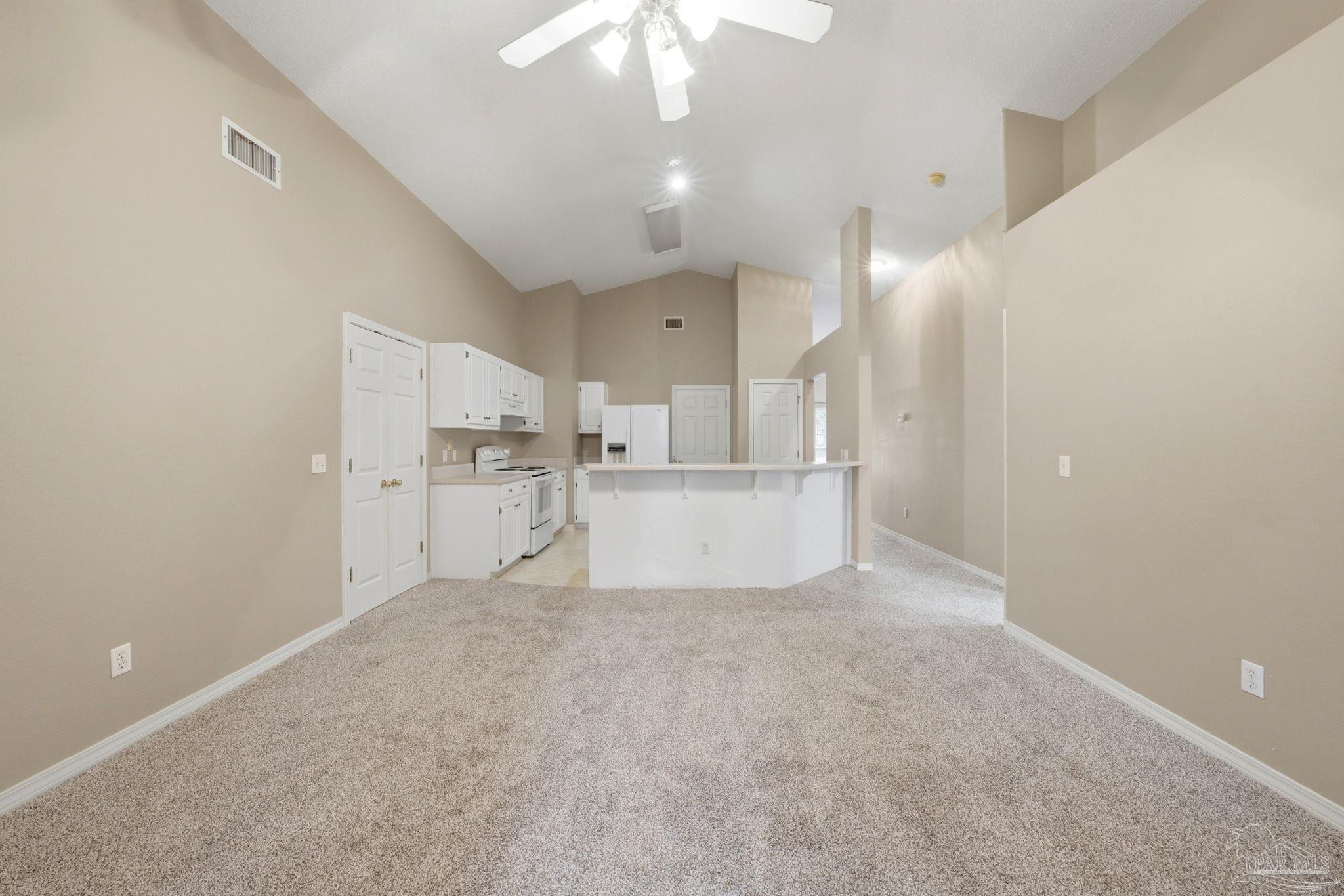 2528 Eclipse Ln