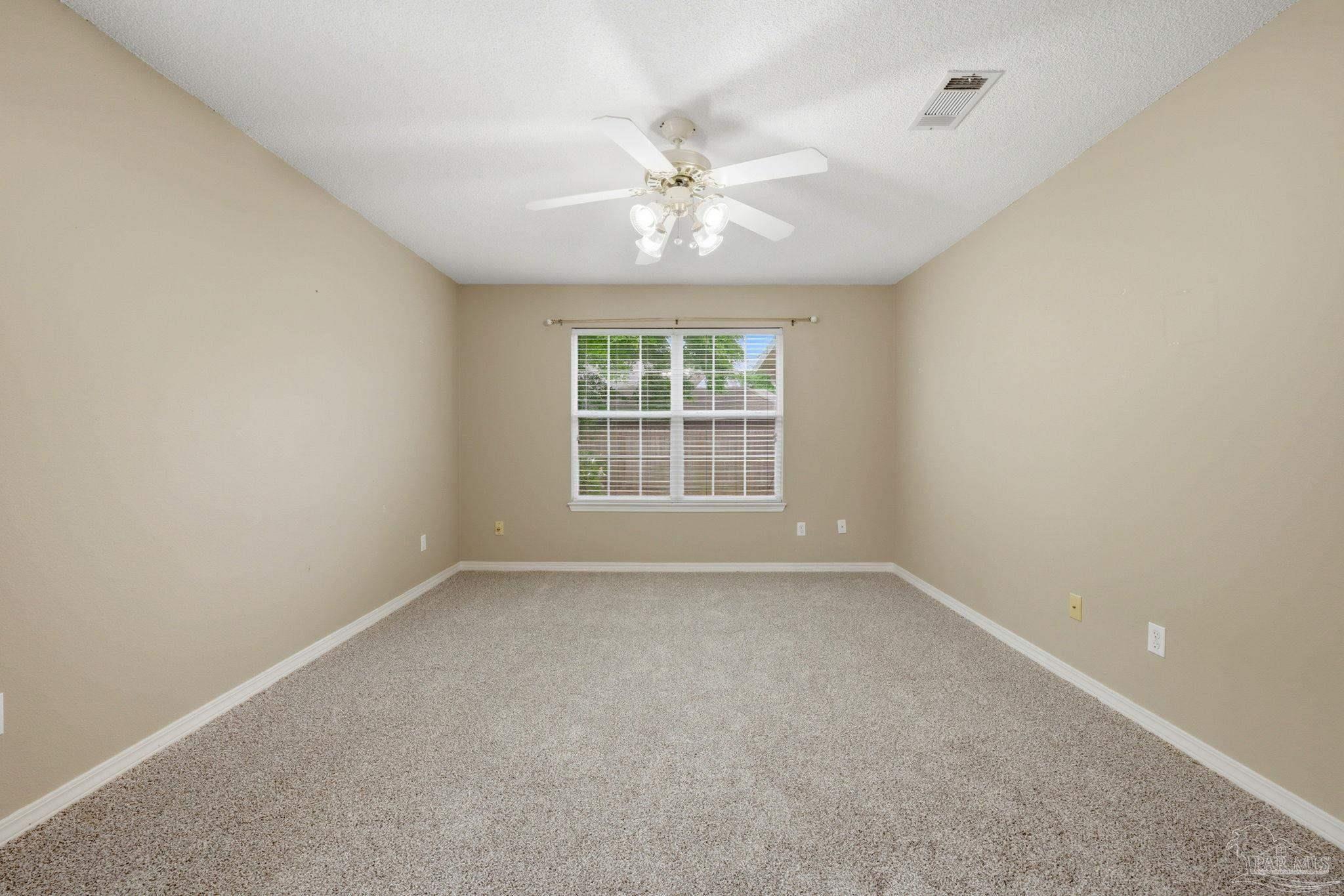 2528 Eclipse Ln