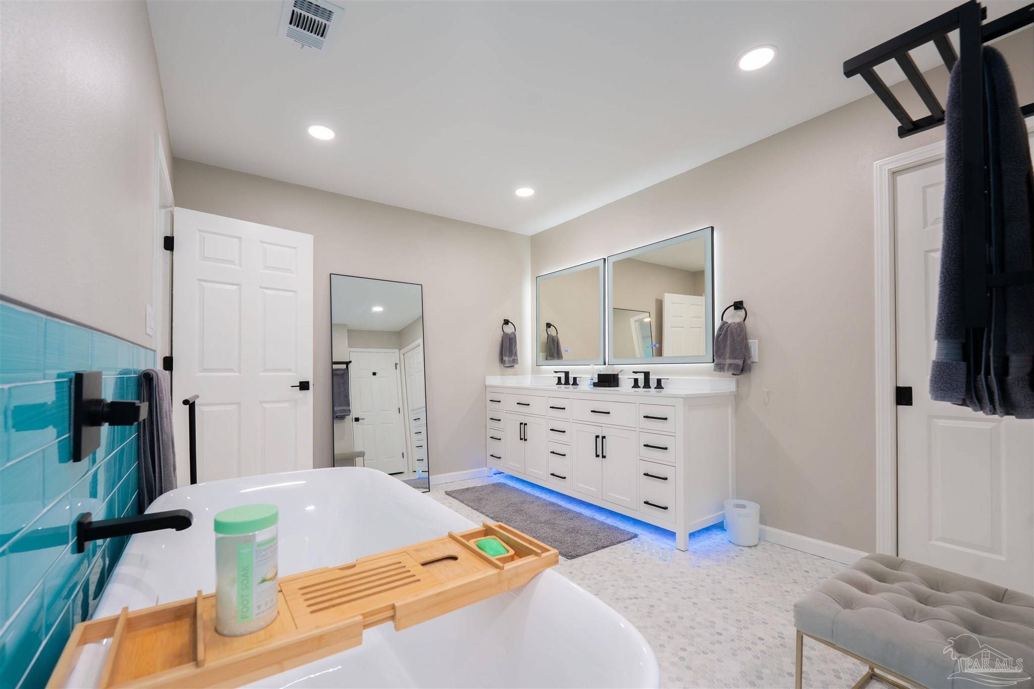 3607 Nighthawk Ln