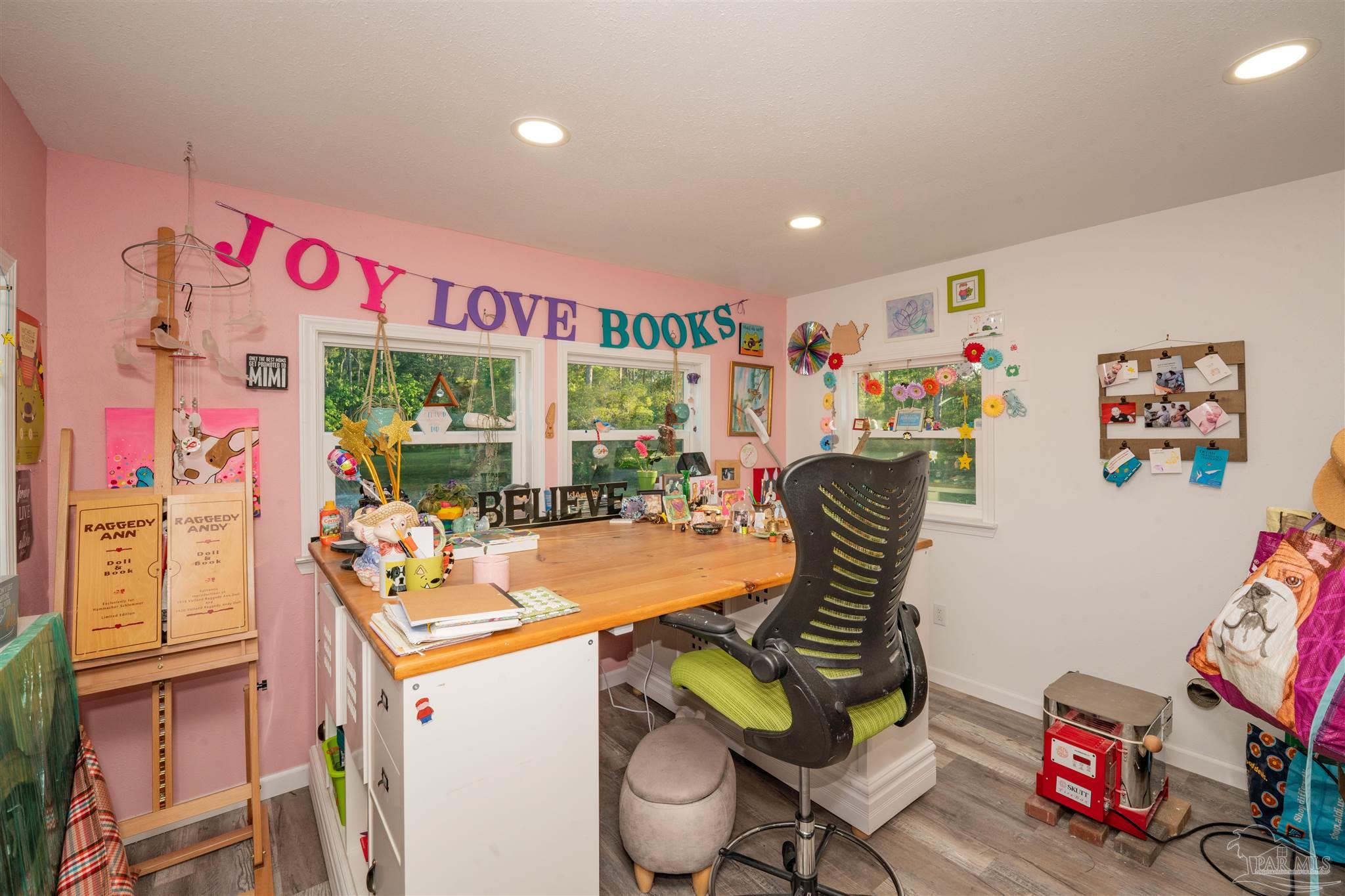 3607 Nighthawk Ln