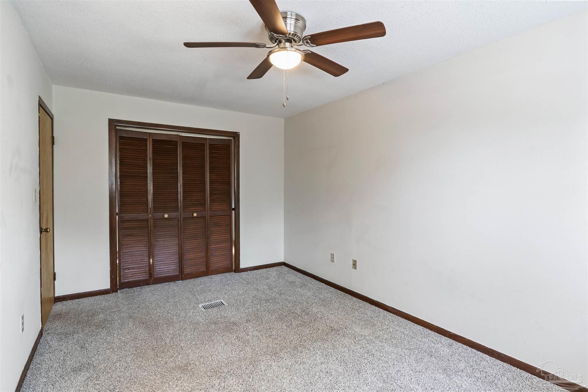 7223 Lago Vista Ct