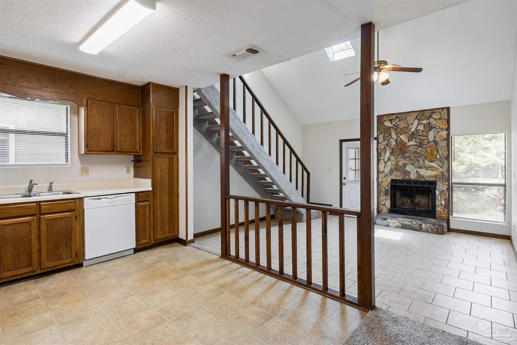 7223 Lago Vista Ct