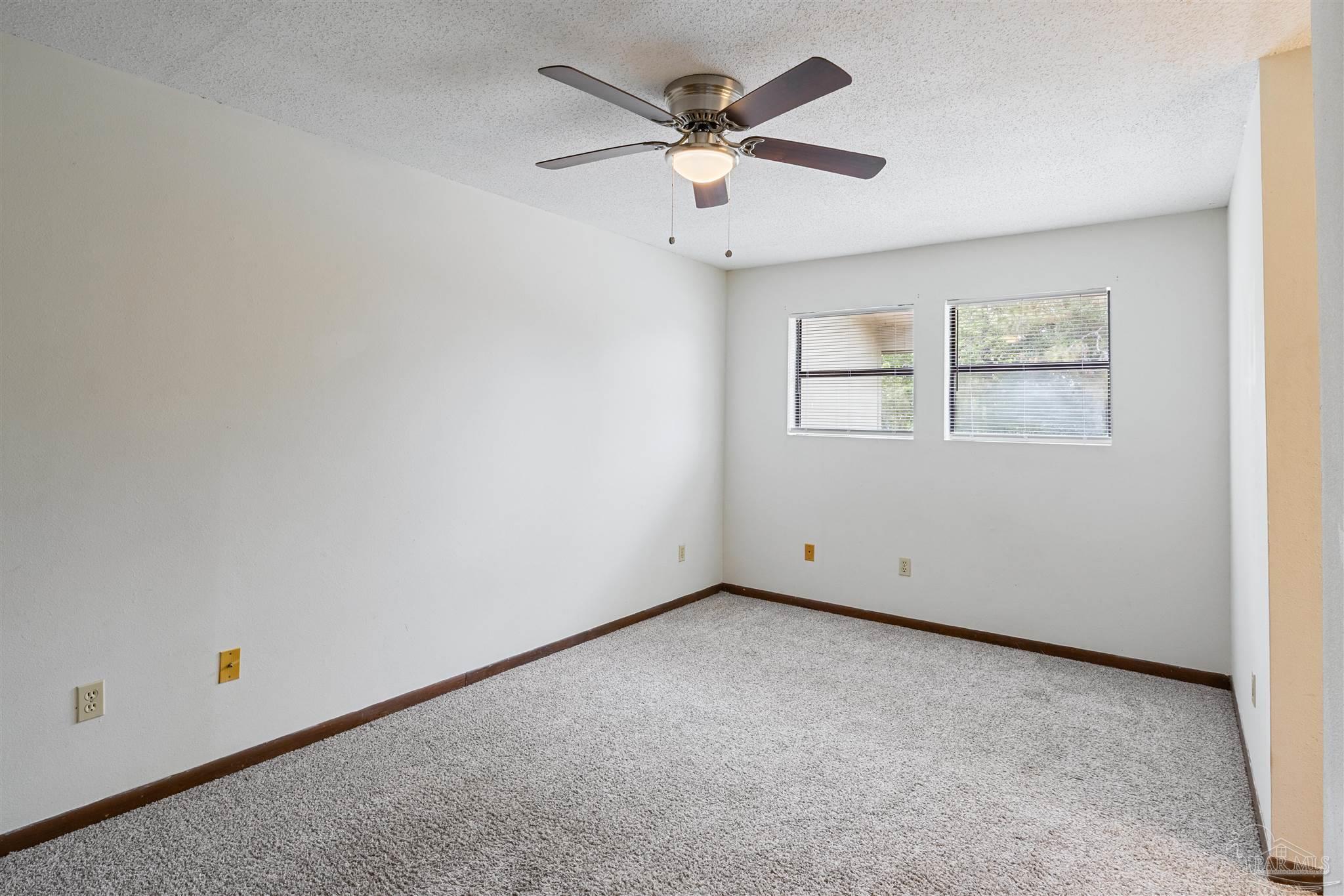 7223 Lago Vista Ct
