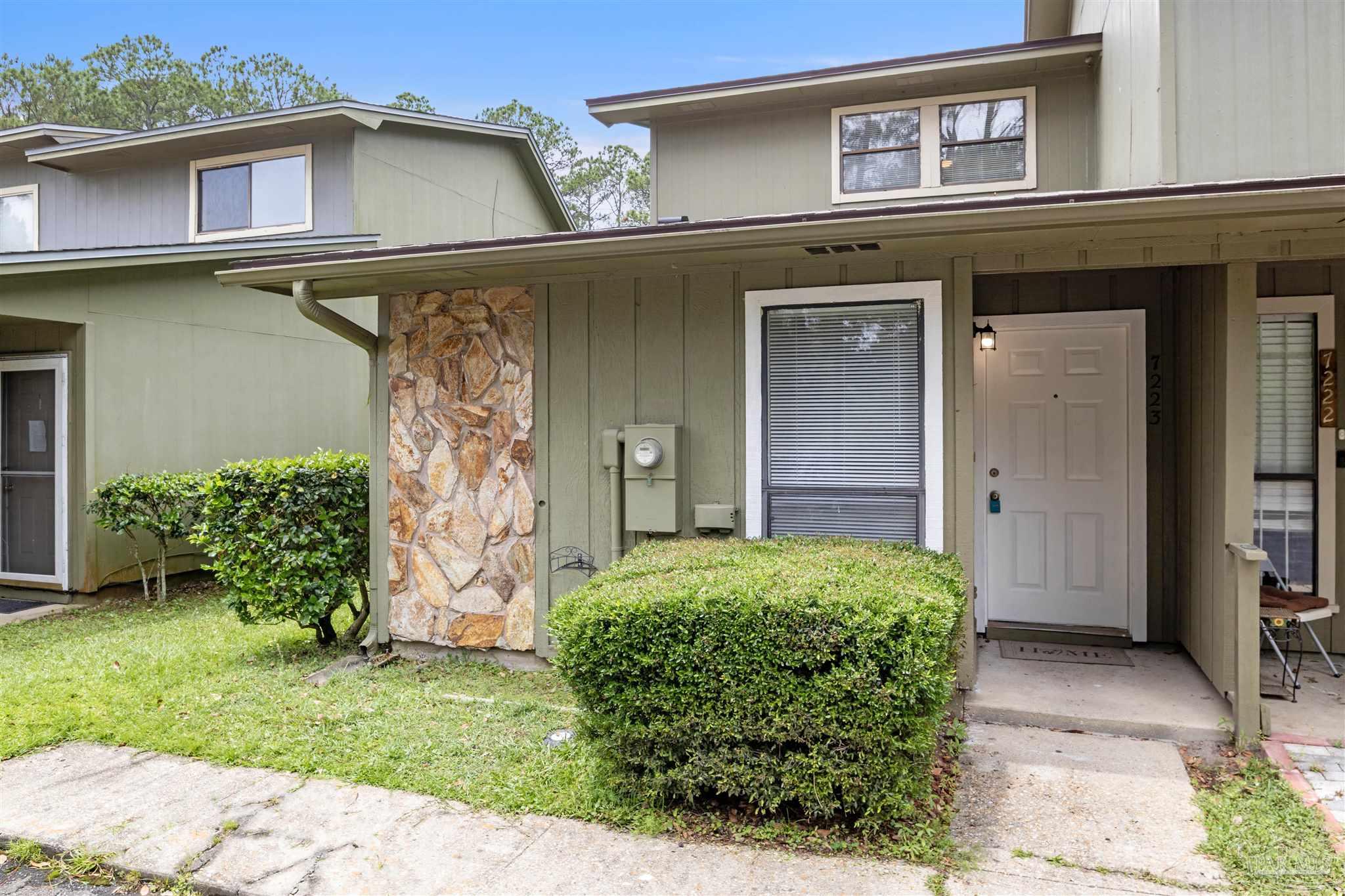 7223 Lago Vista Ct