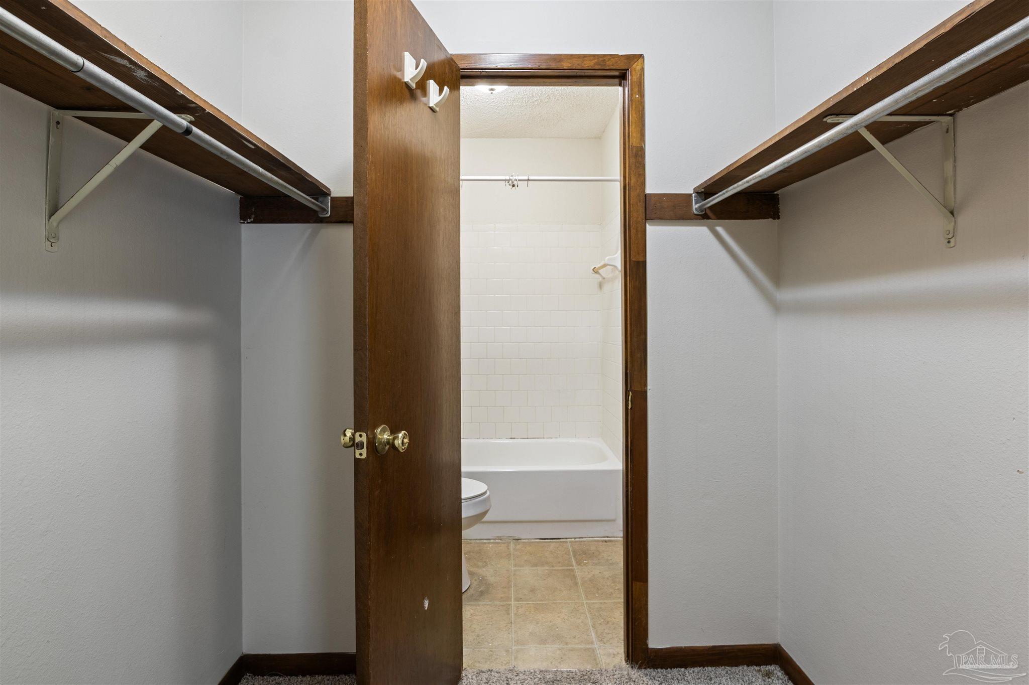 7223 Lago Vista Ct