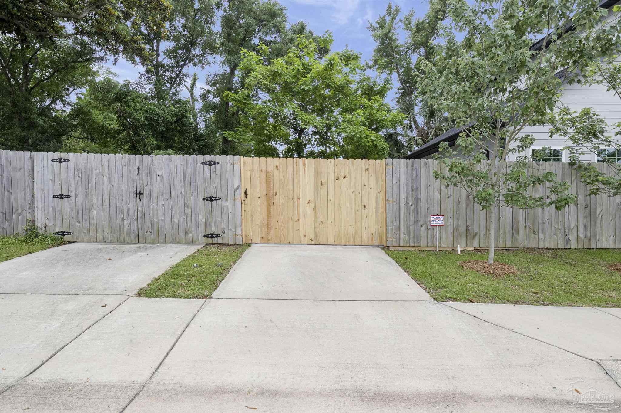 1132 N I St