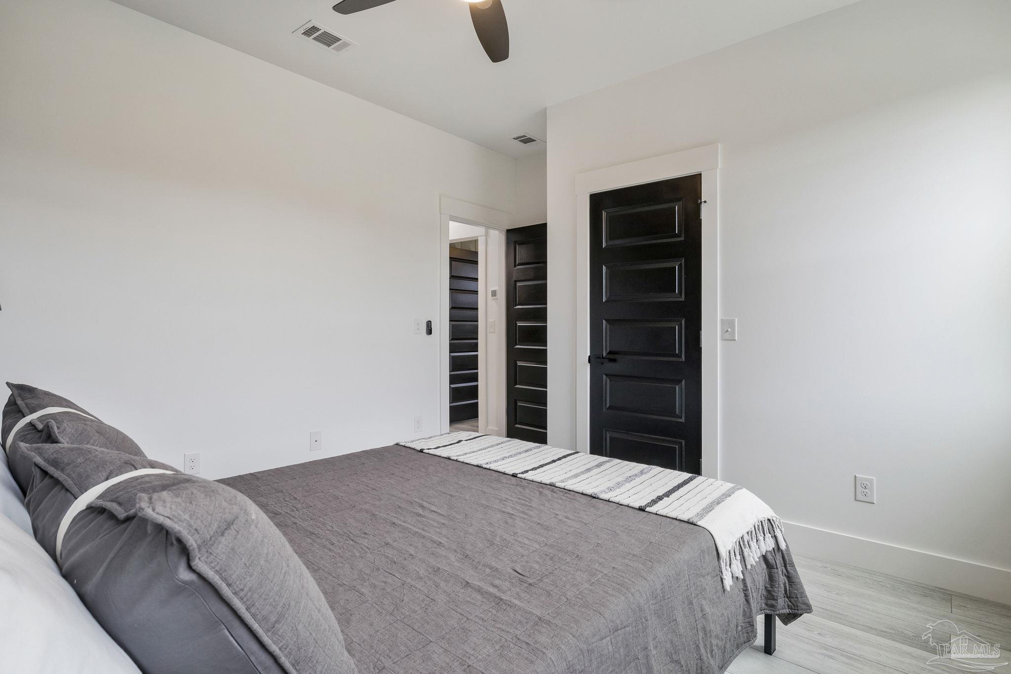 1132 N I St