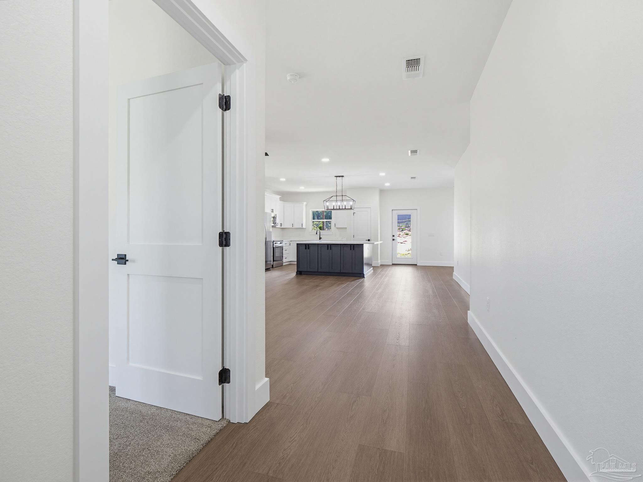 5724 Riviera Dr
