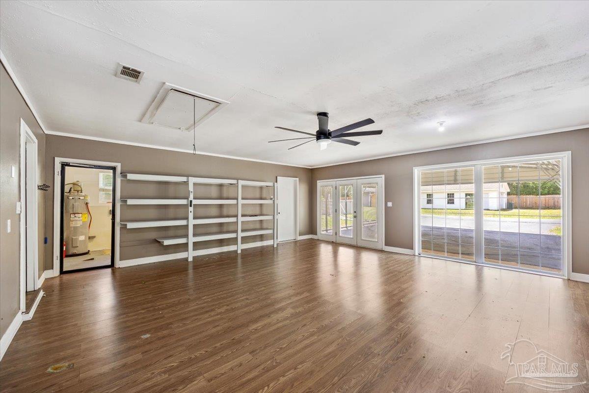 5637 Camellia Ave