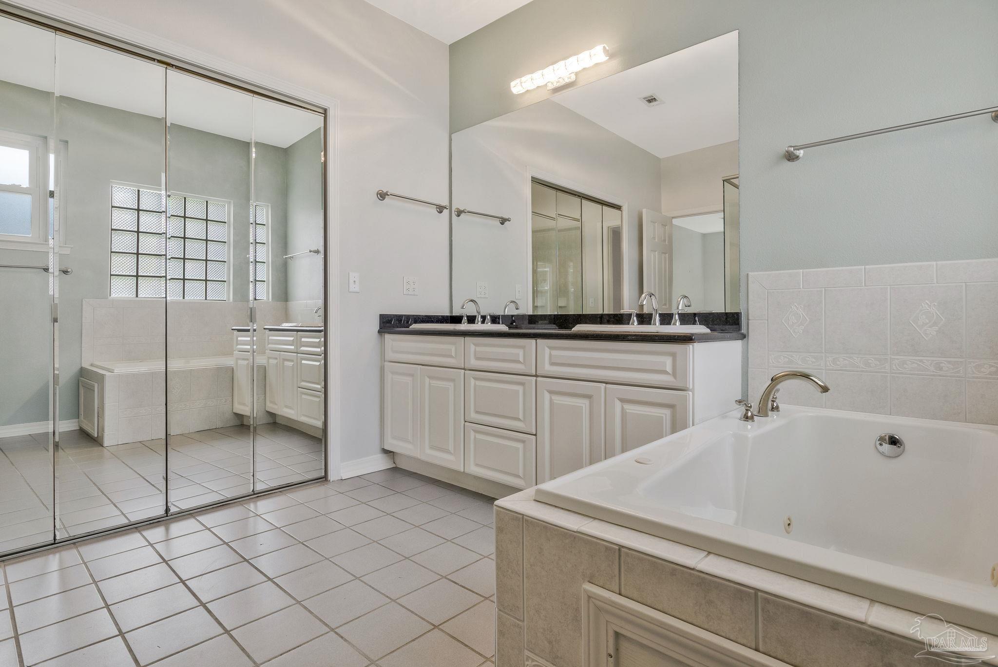 5333 Rowe Trl