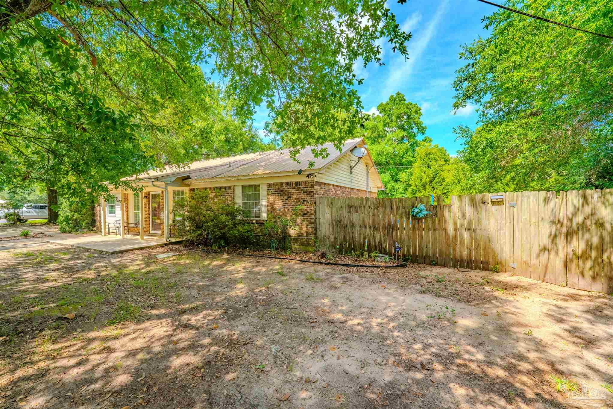 5800 Wickford Ln