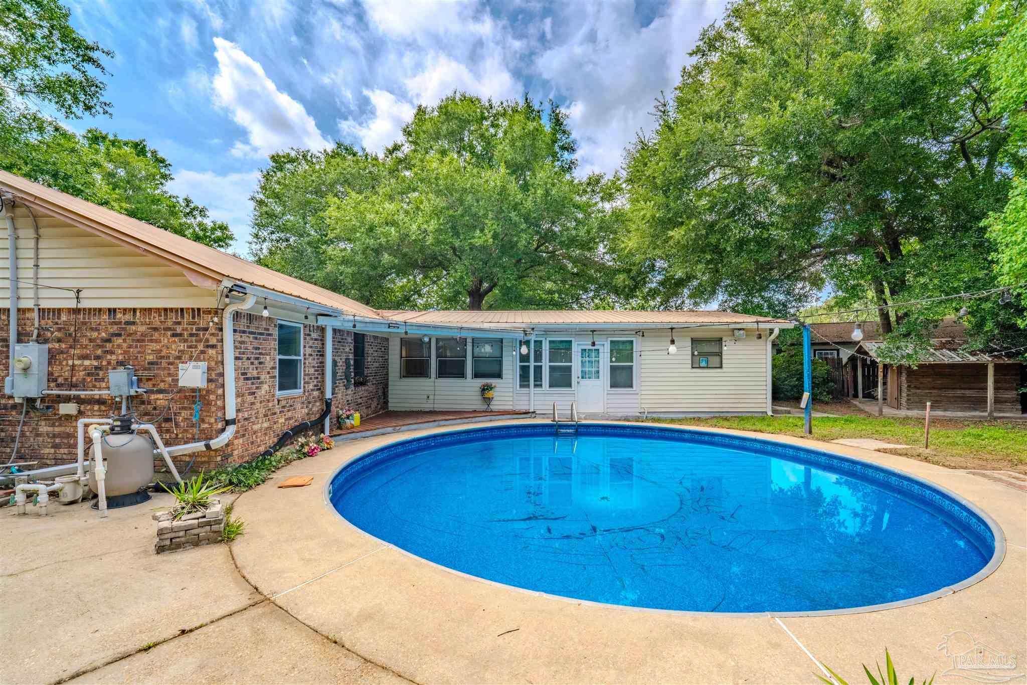 5800 Wickford Ln