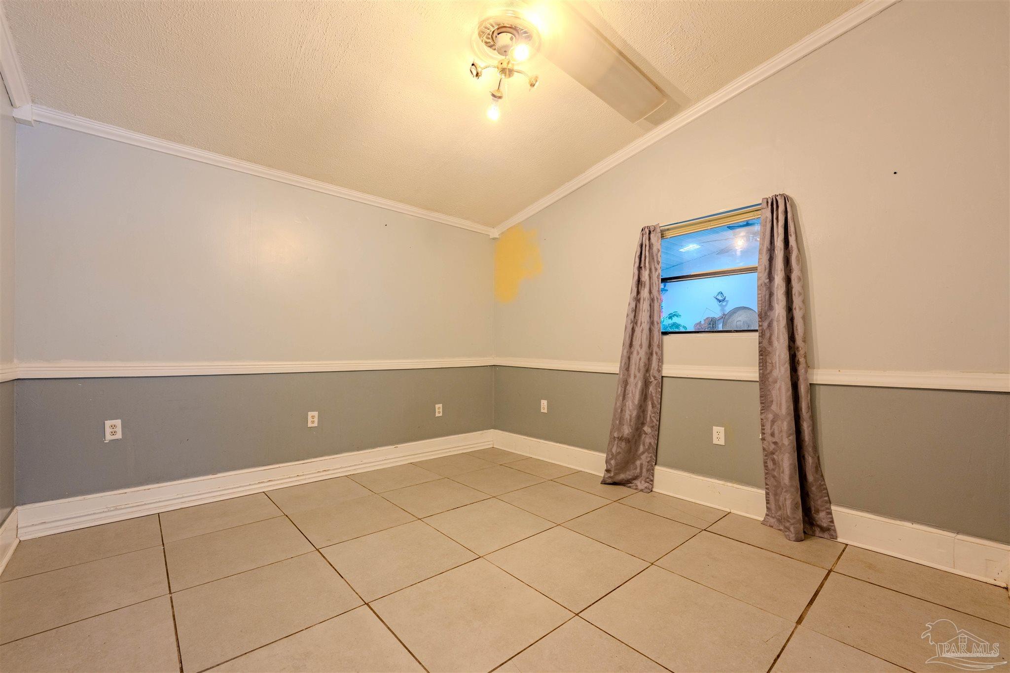 5800 Wickford Ln