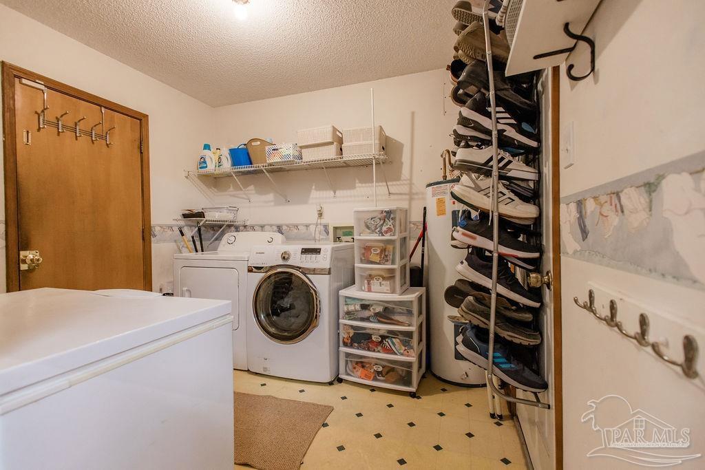 2266 Country Place Cir