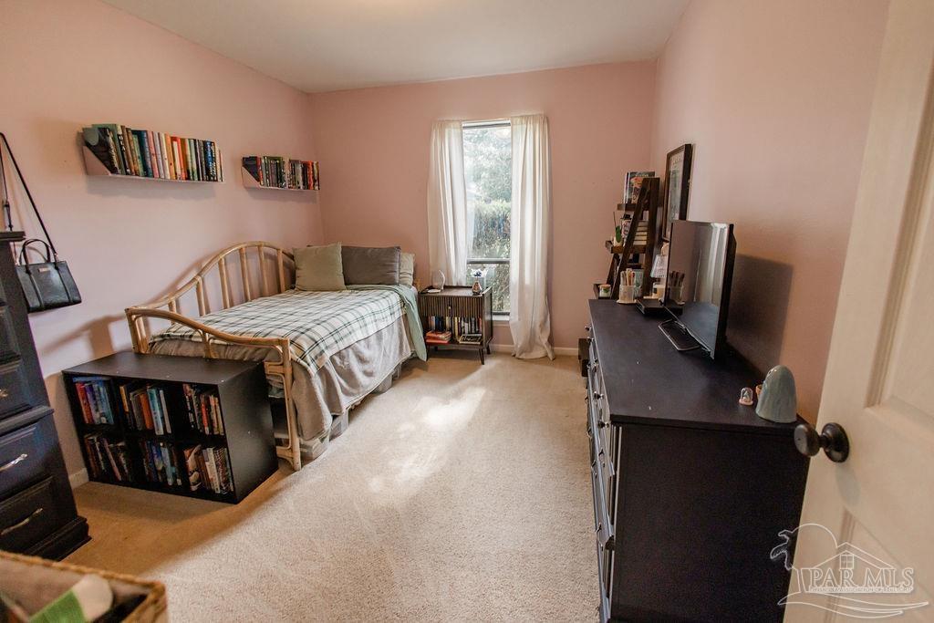 2266 Country Place Cir