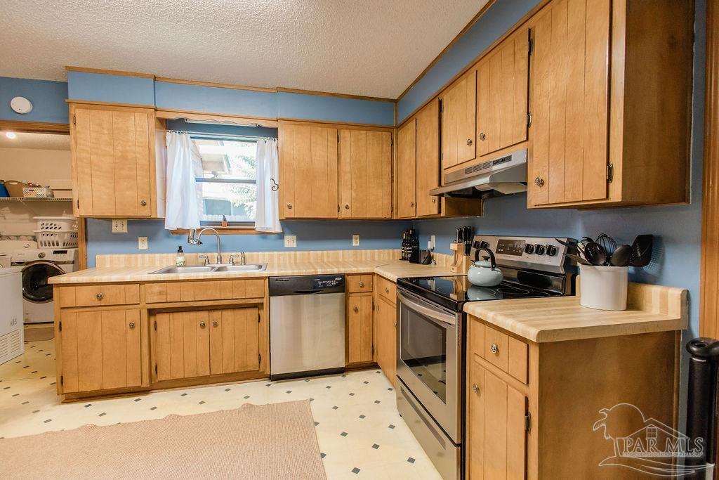 2266 Country Place Cir