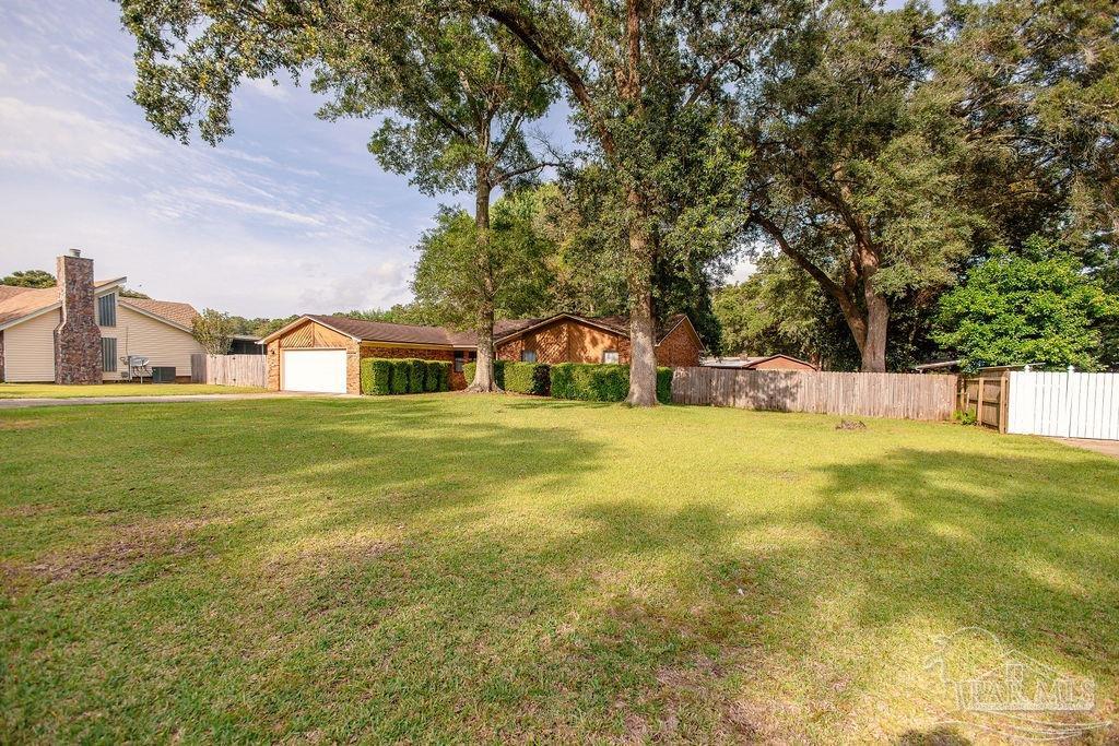 2266 Country Place Cir