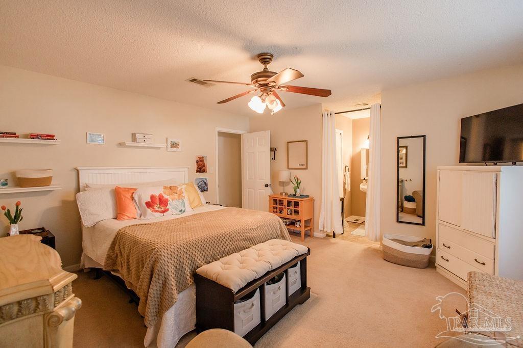 2266 Country Place Cir