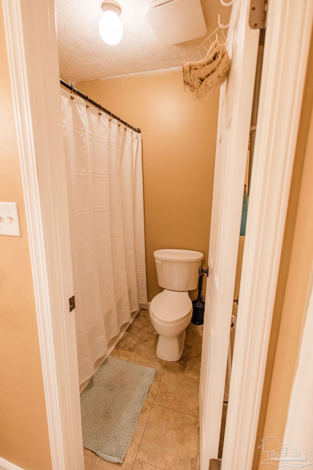2266 Country Place Cir