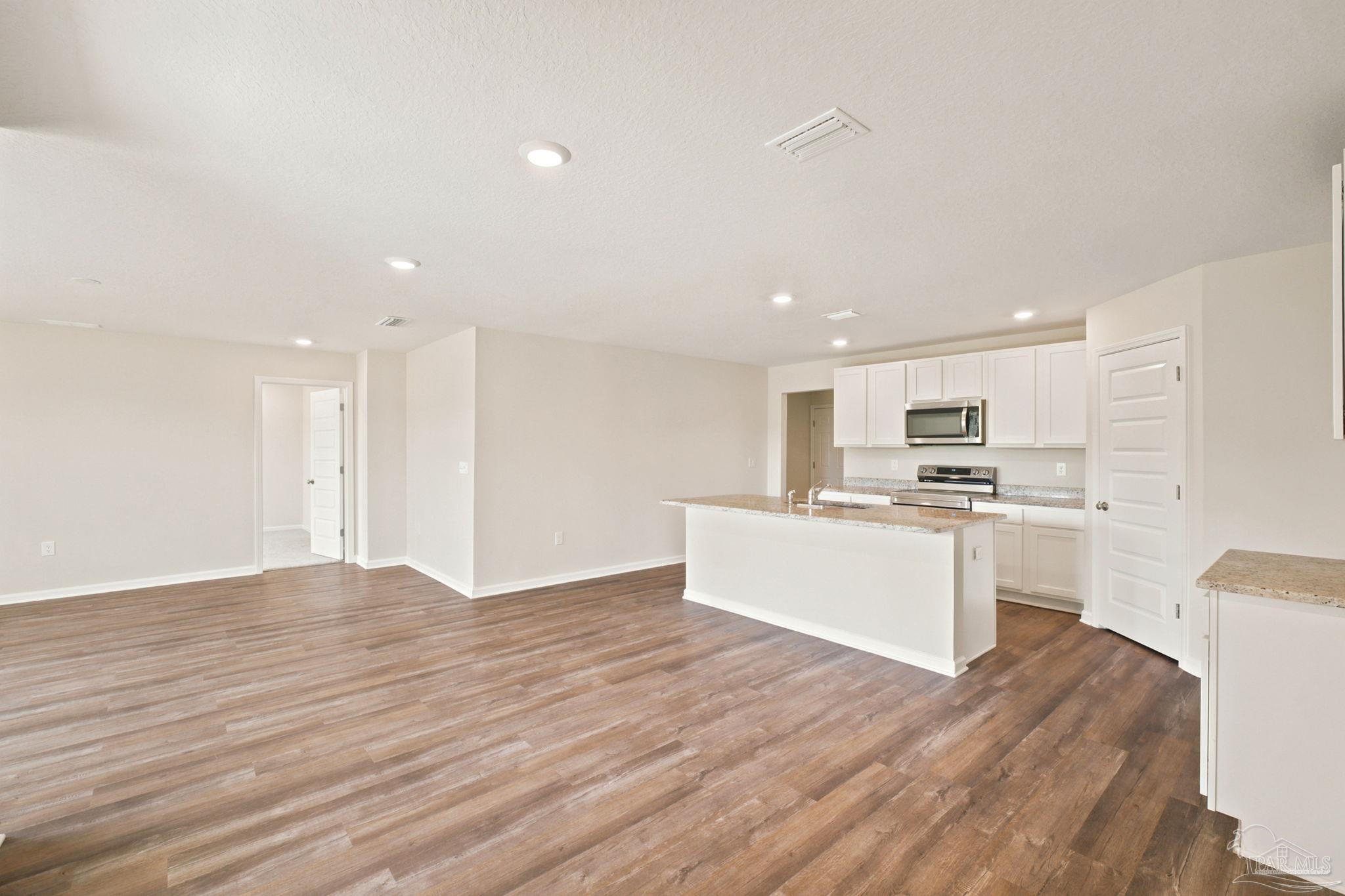 4029 Whitetail Ln