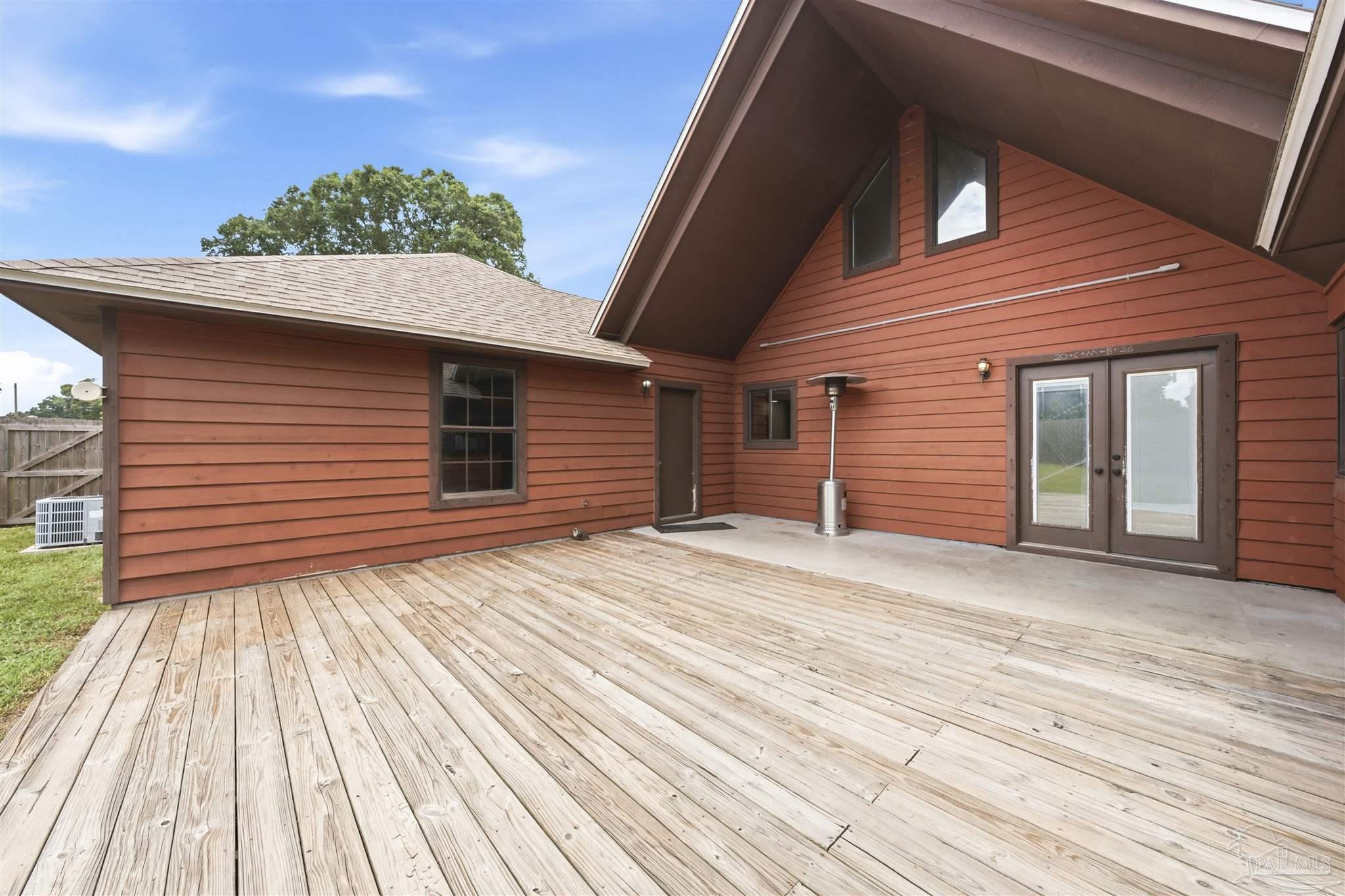 6813 Cedar Ridge Dr