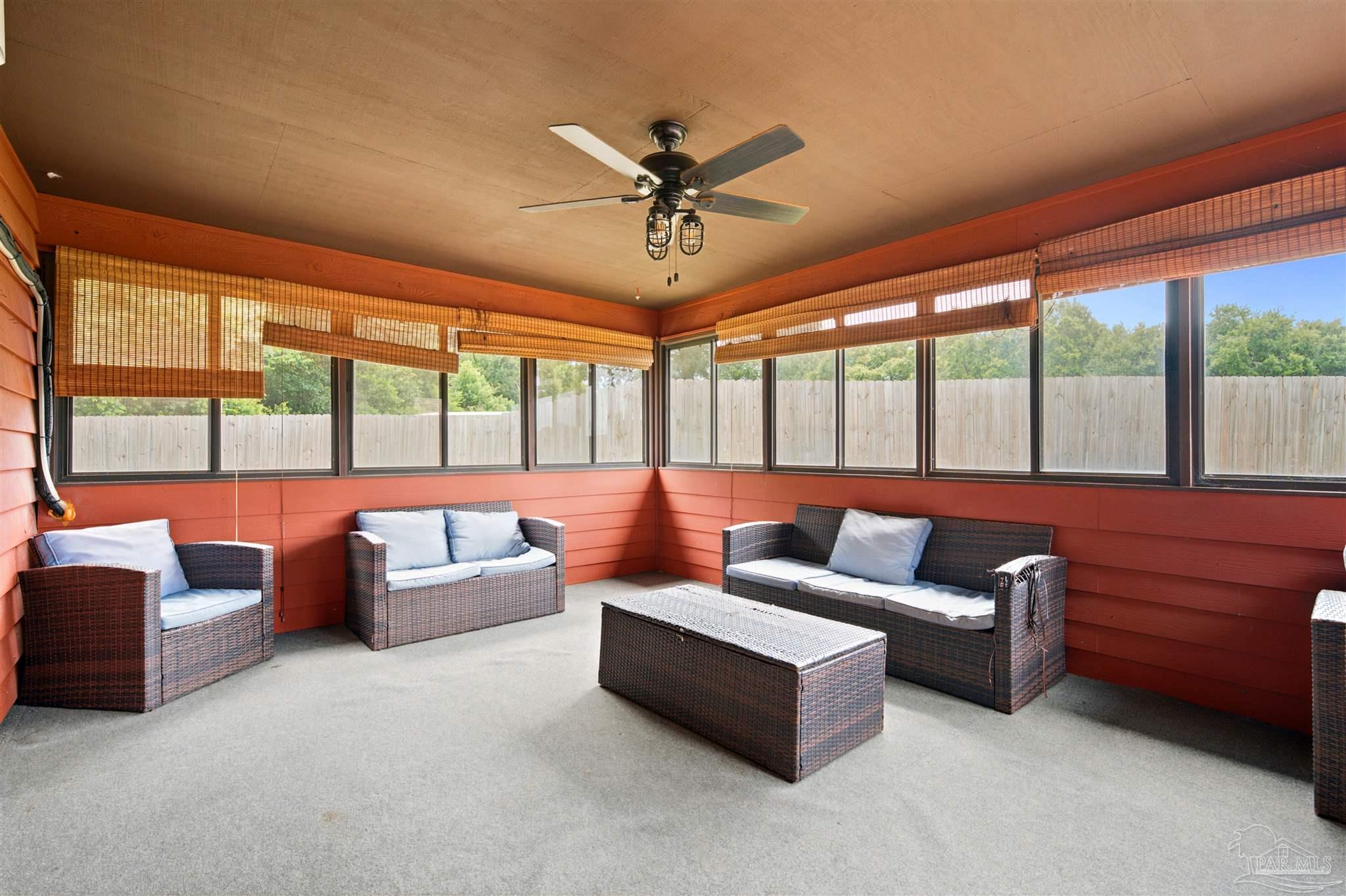 6813 Cedar Ridge Dr