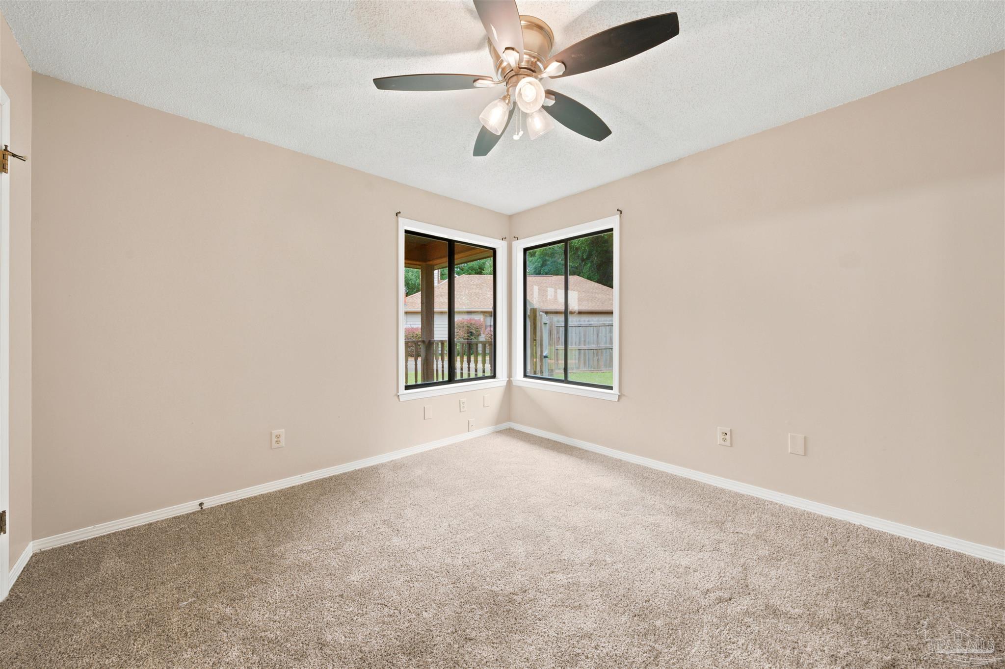 6813 Cedar Ridge Dr