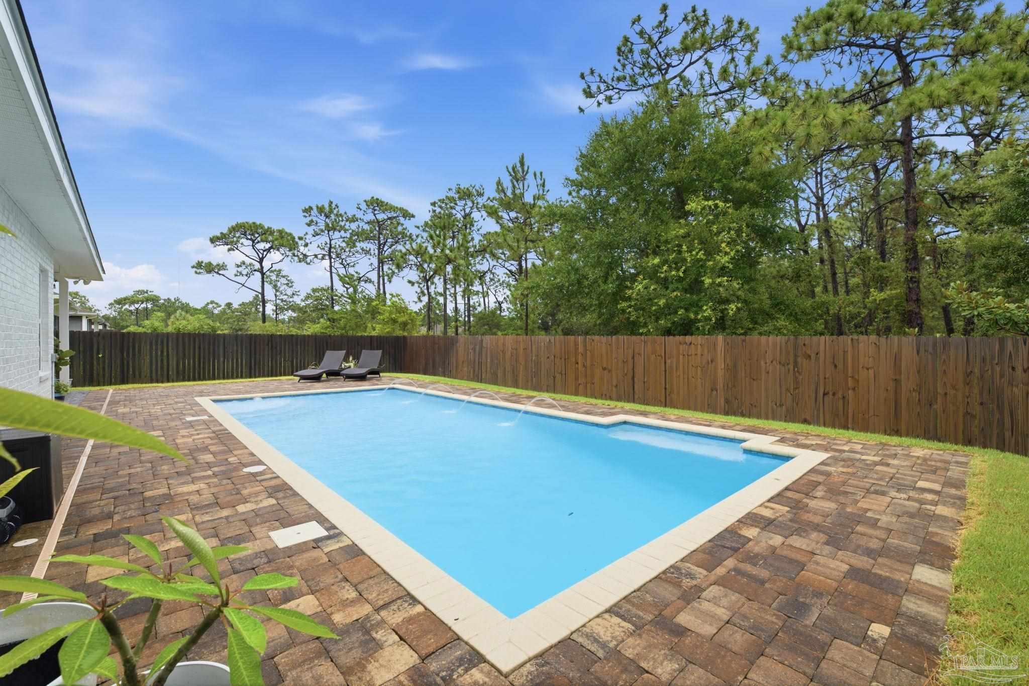 1602 Ponderosa Dr