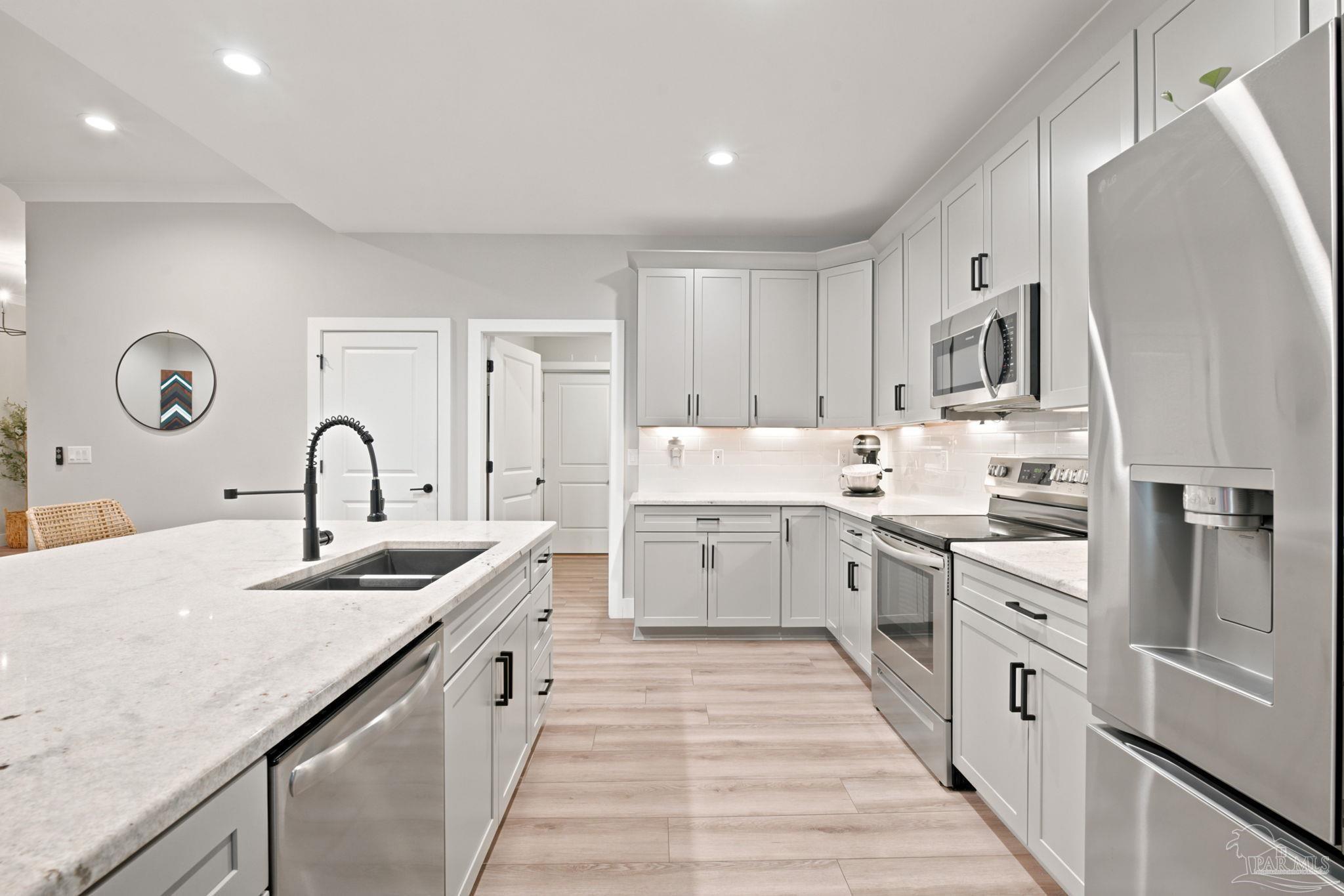 1602 Ponderosa Dr