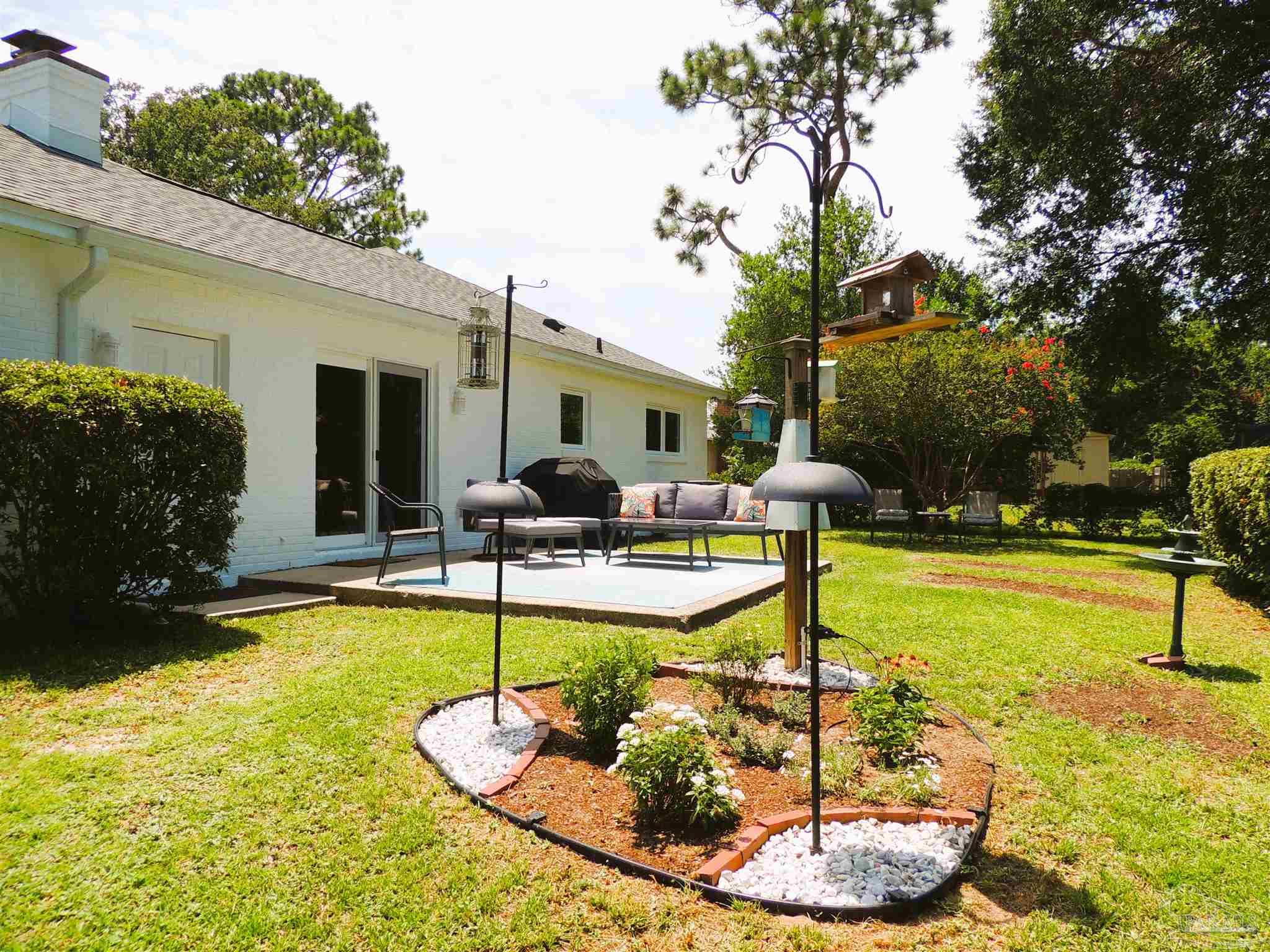 4050 Lynn Ora Dr