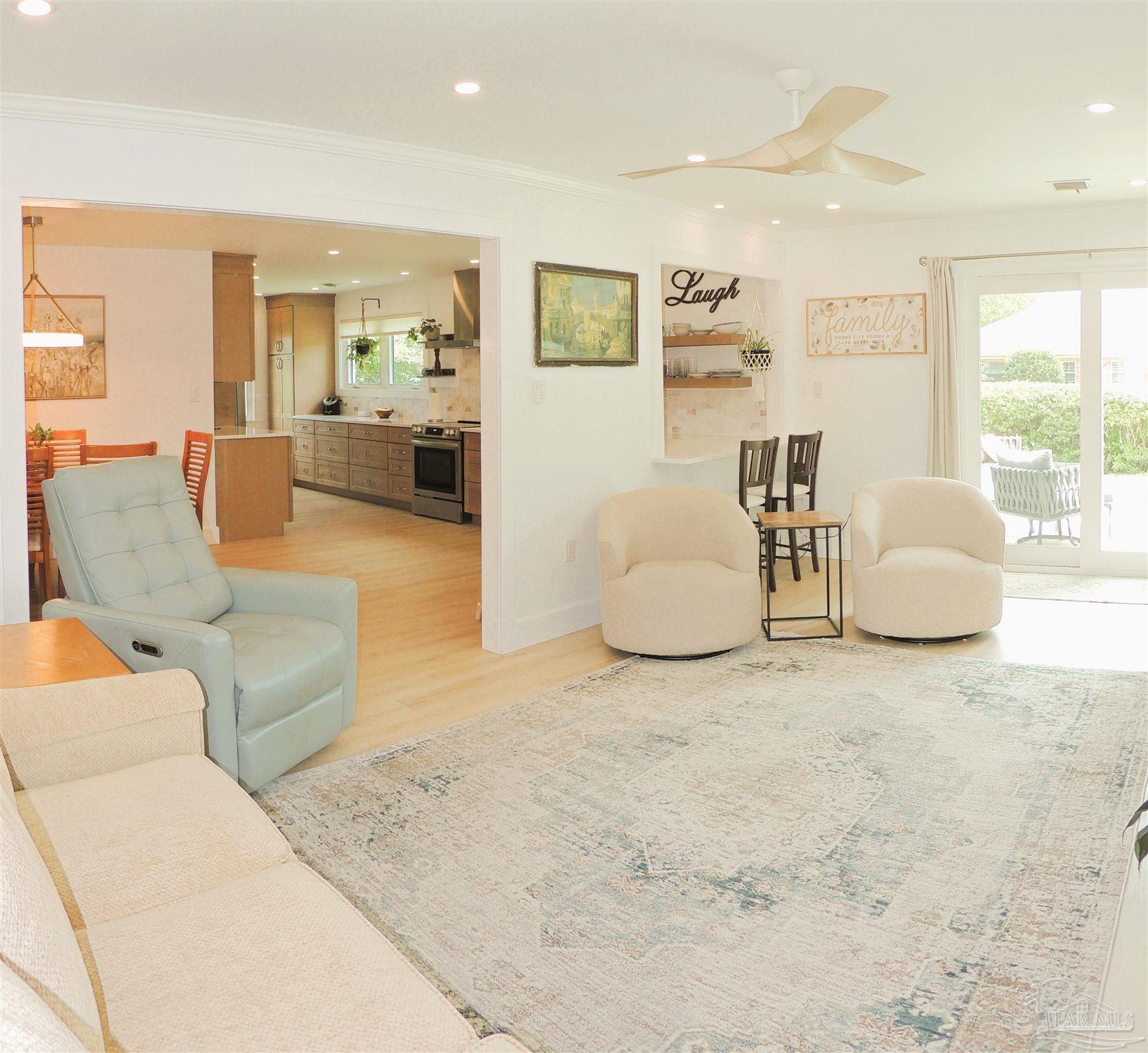 4050 Lynn Ora Dr