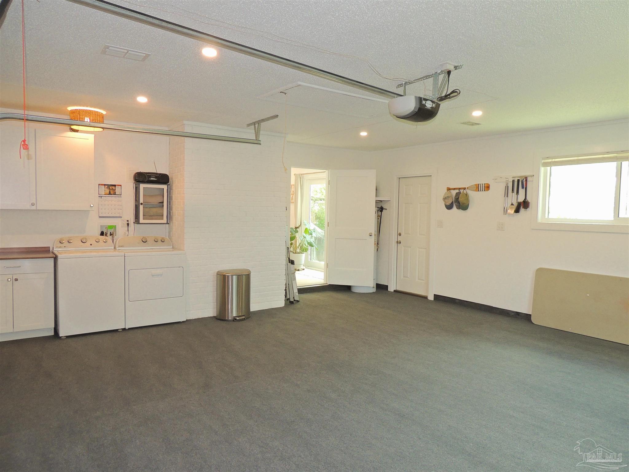 4050 Lynn Ora Dr
