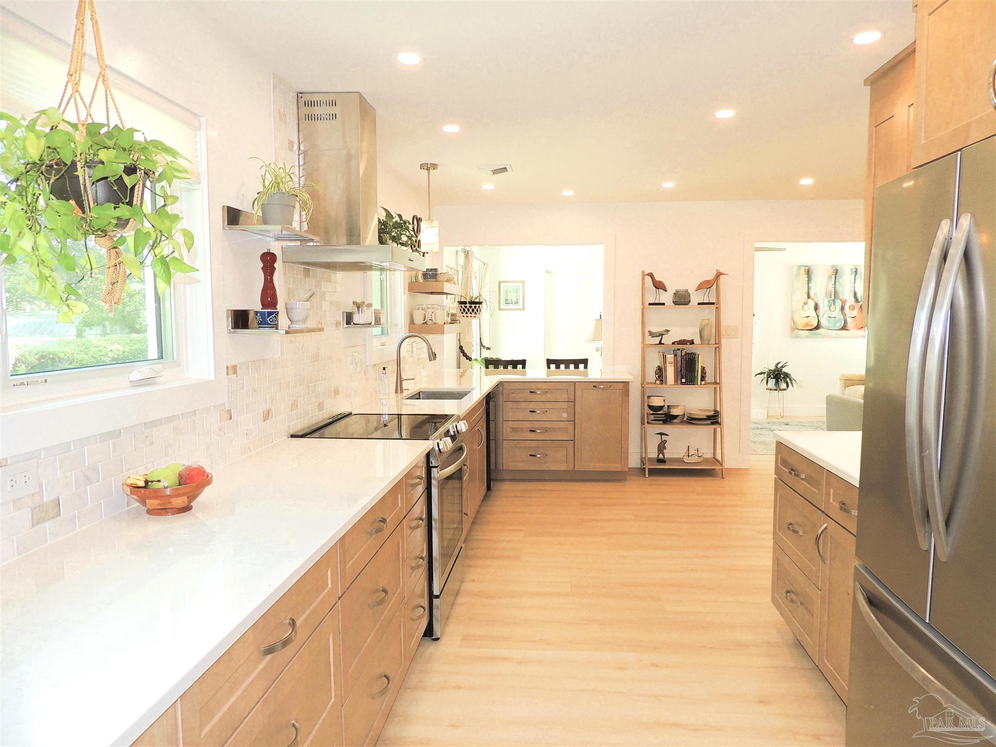 4050 Lynn Ora Dr