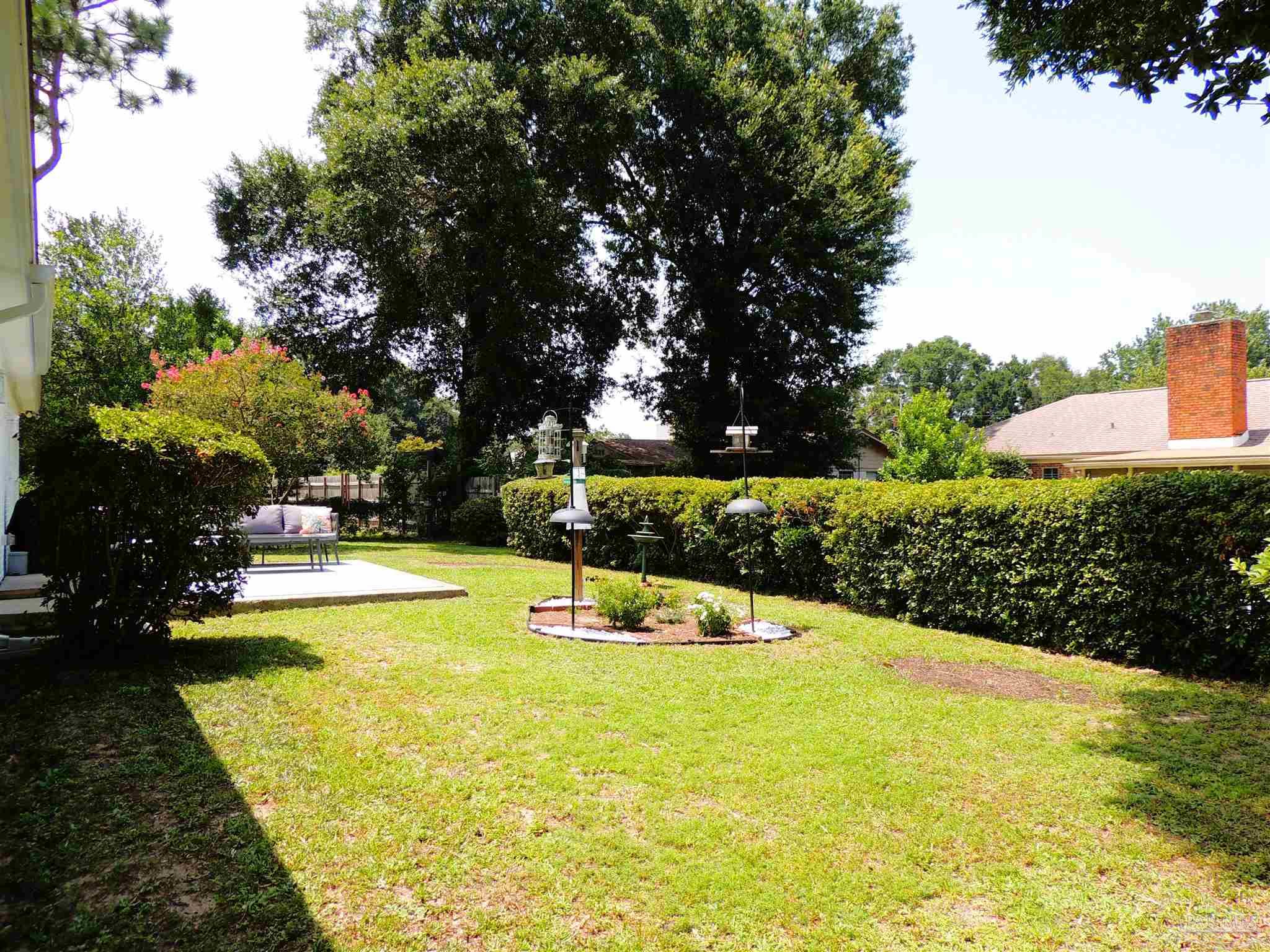 4050 Lynn Ora Dr
