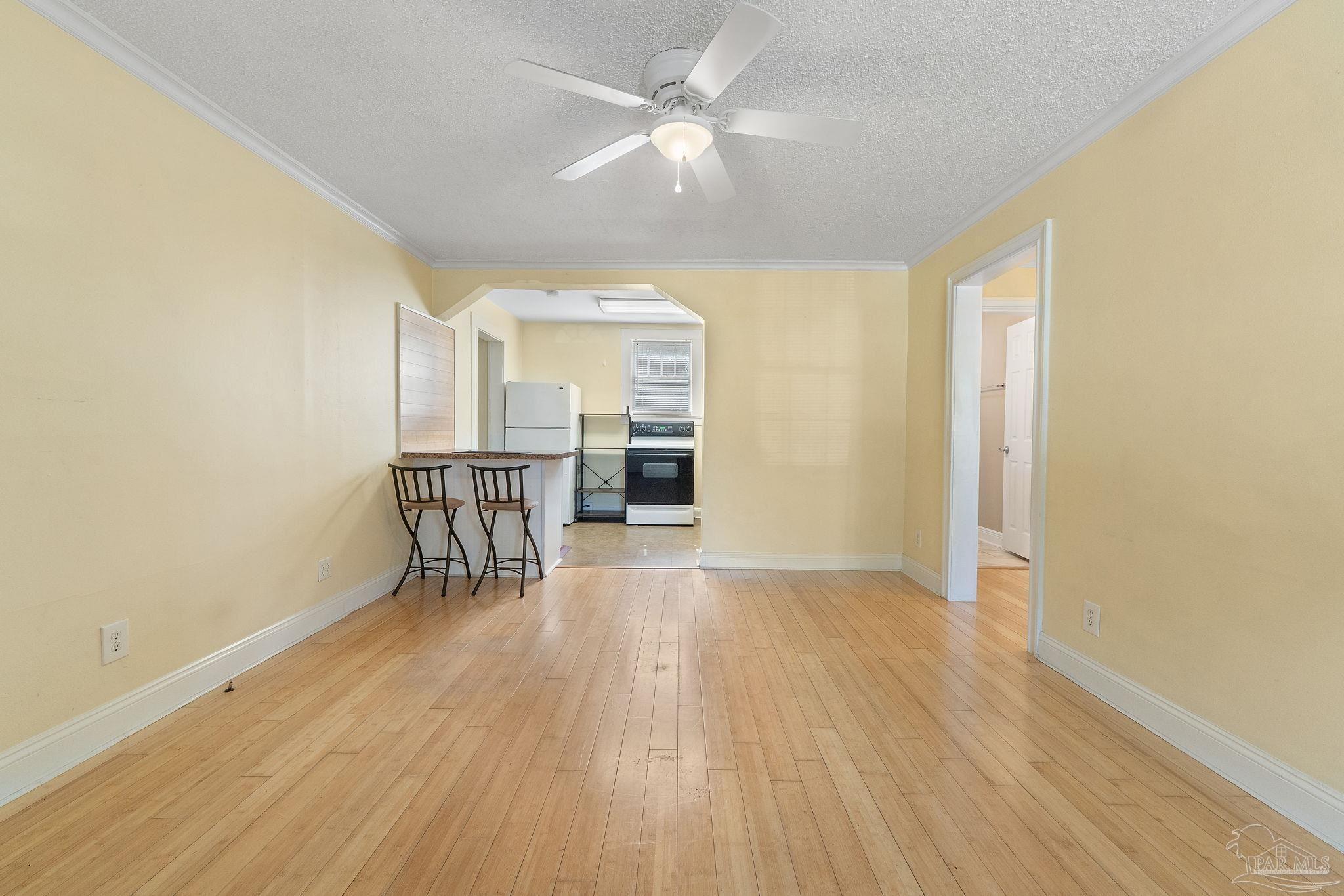 1004 Decatur Ave